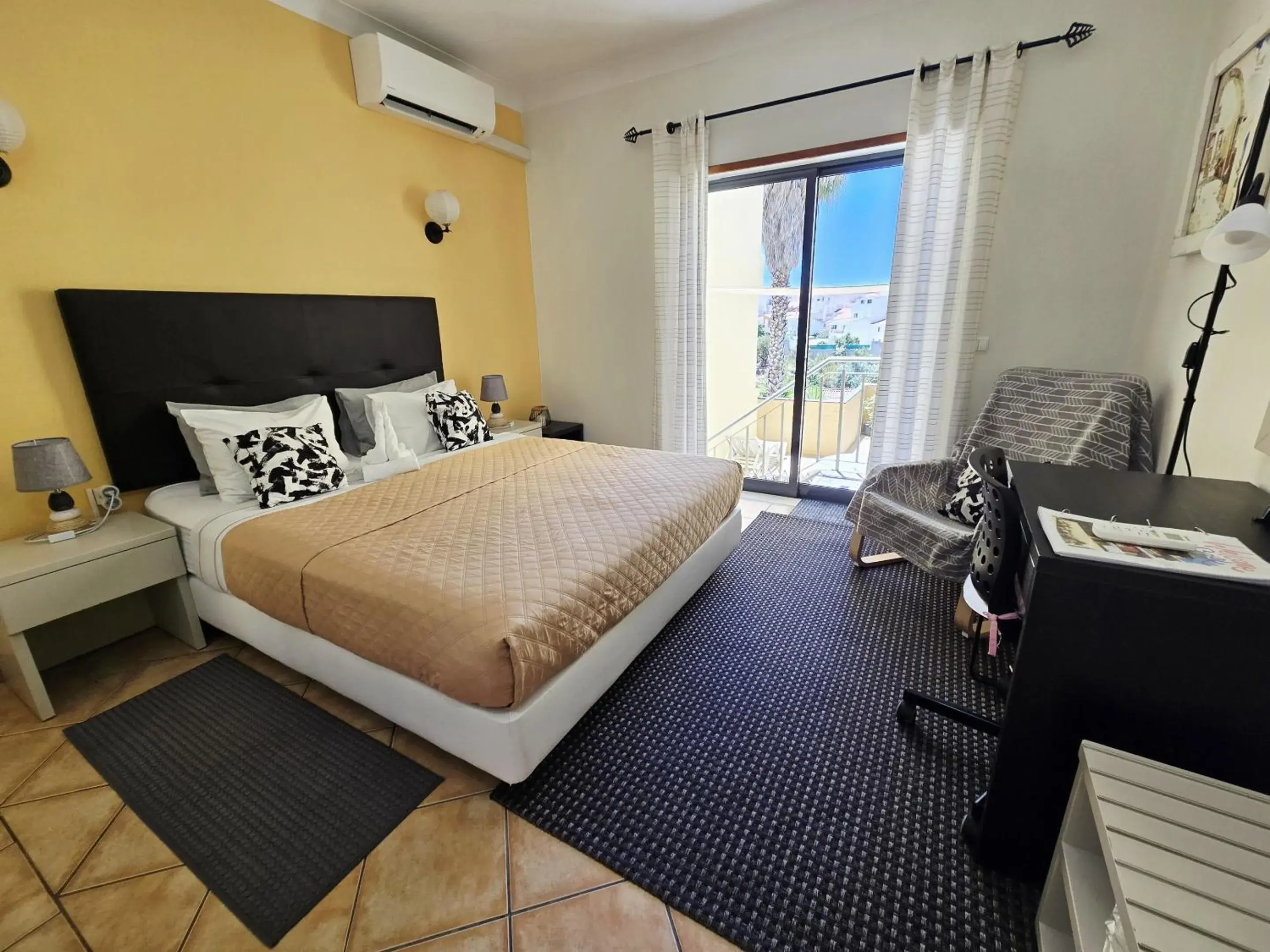 Superior Double Room - single occupancy in Dream Lagos B&B Superior Double Room - single occupancy in Dream Lagos B&B