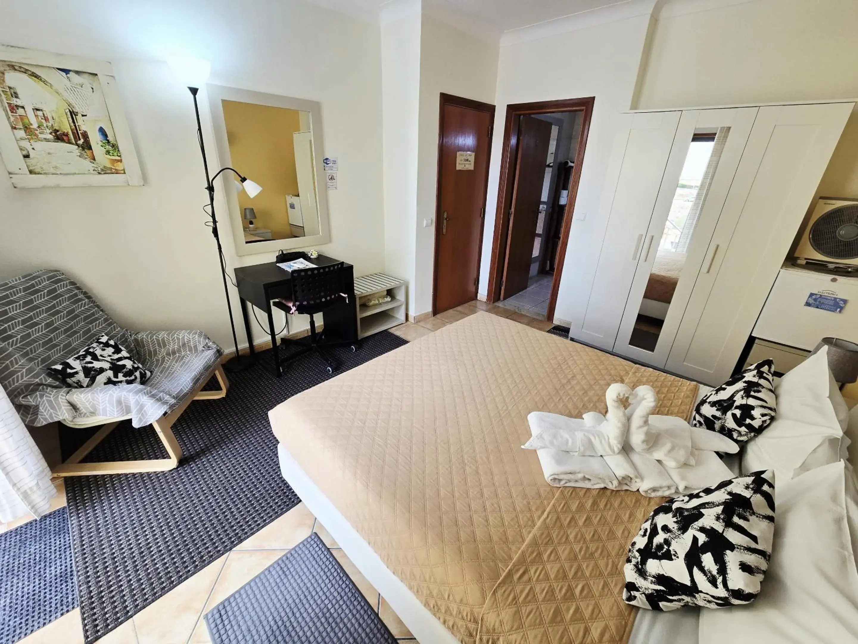 Superior Double Room - single occupancy in DreamLagos B&B Superior Double Room - single occupancy in DreamLagos B&B