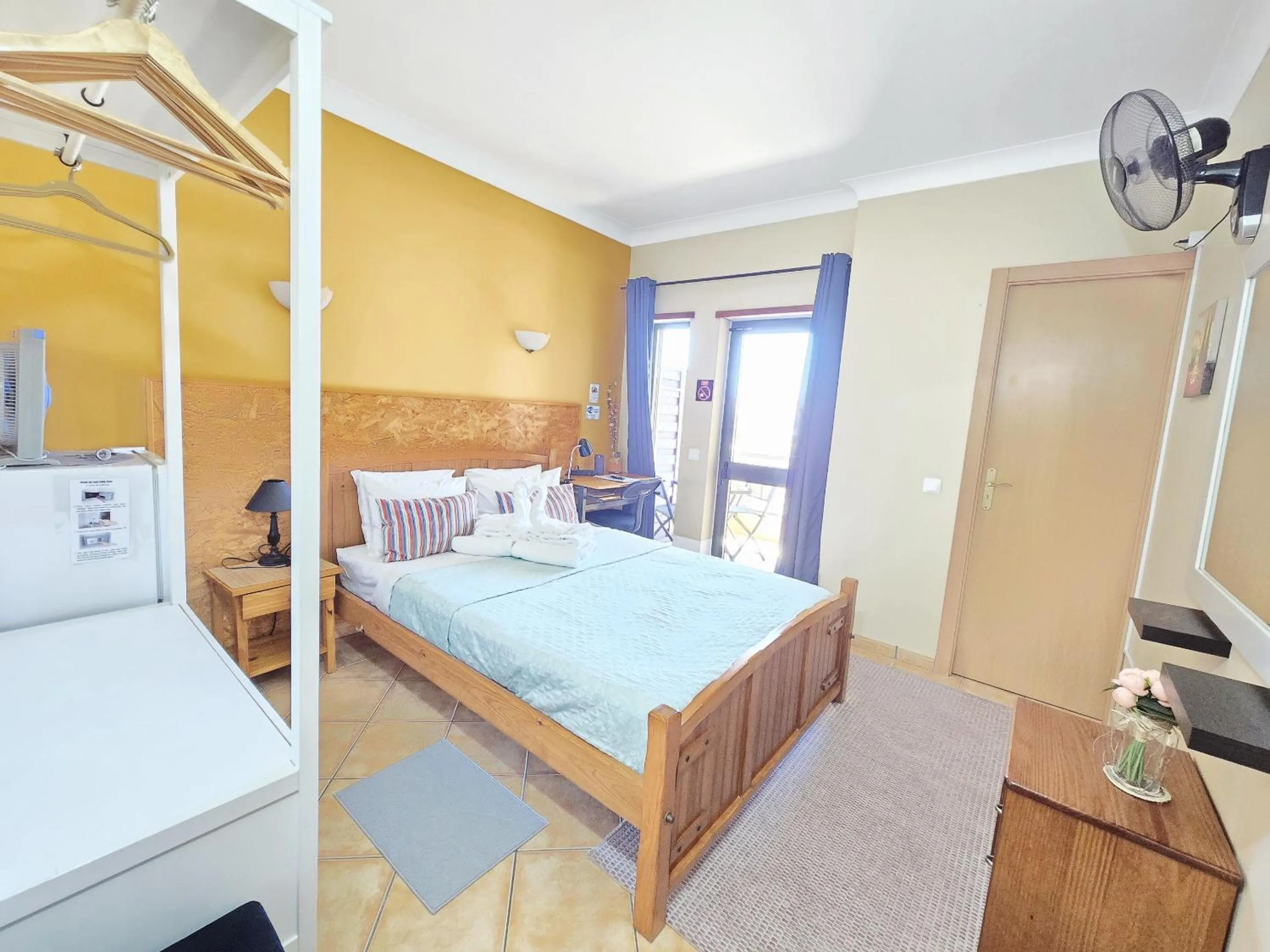 Budget Double Room - single occupancy in Dream Lagos B&B