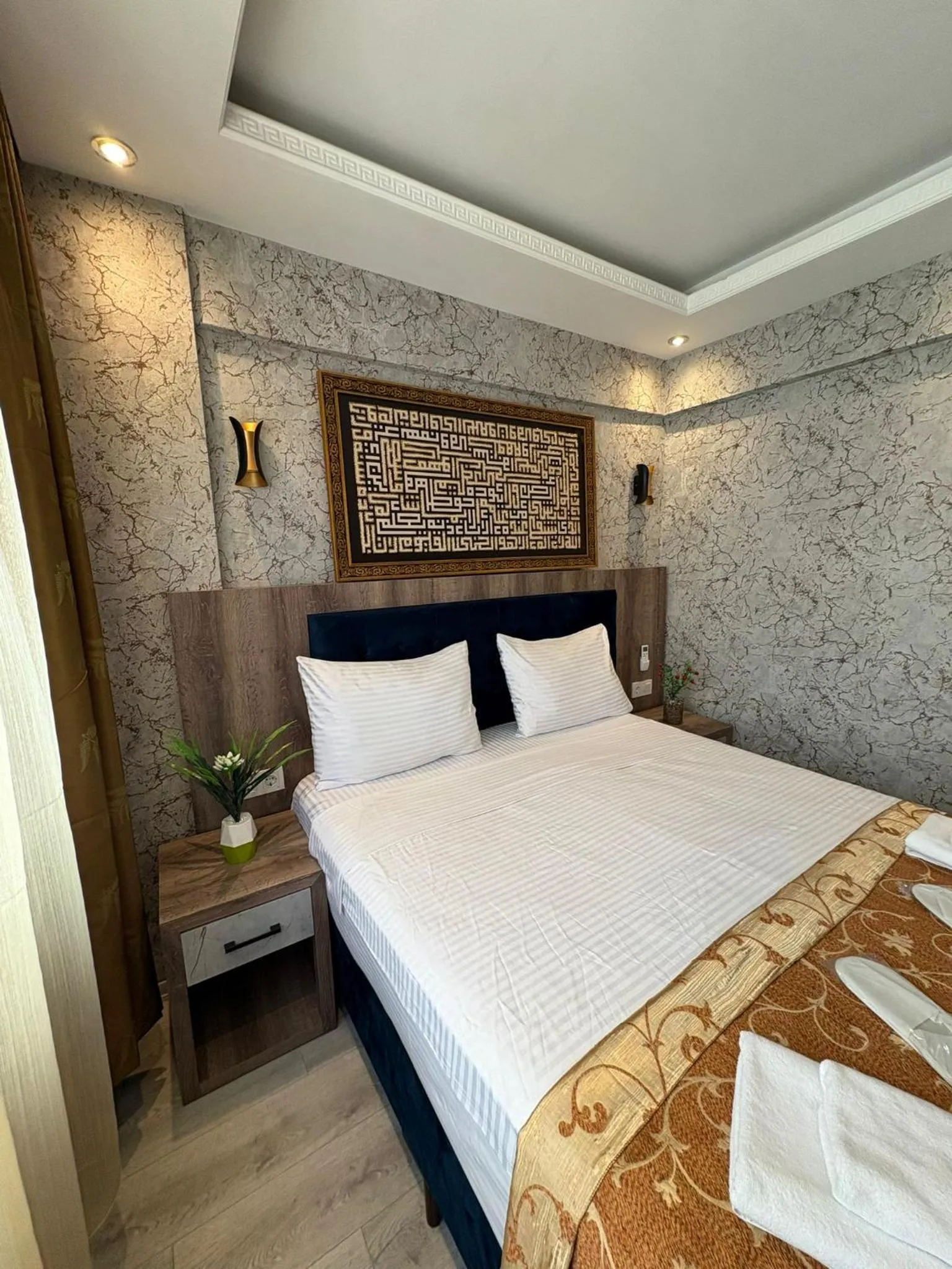 Photo of the whole room, Bed in Peker Hotel