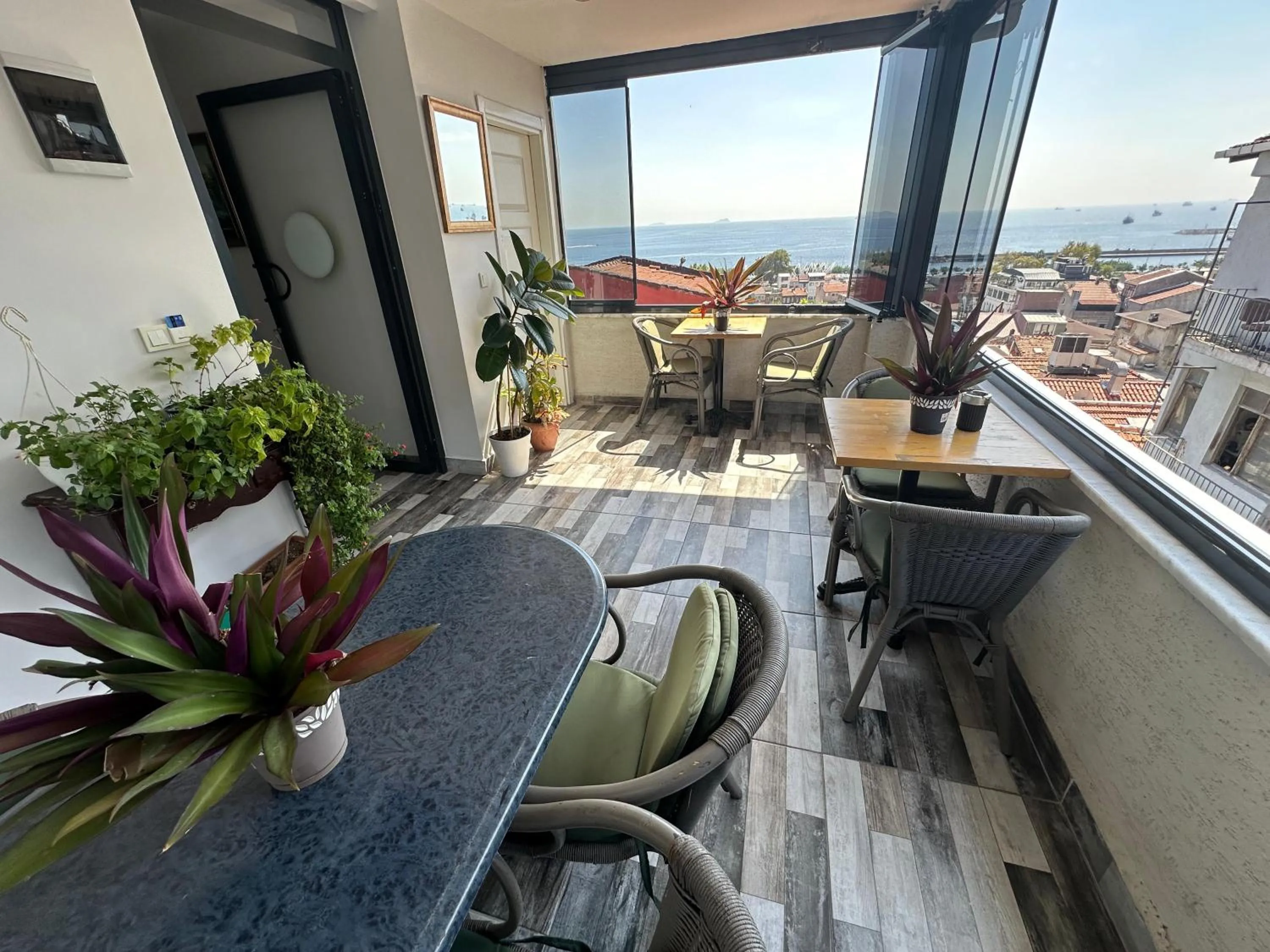 Balcony/Terrace in Peker Hotel