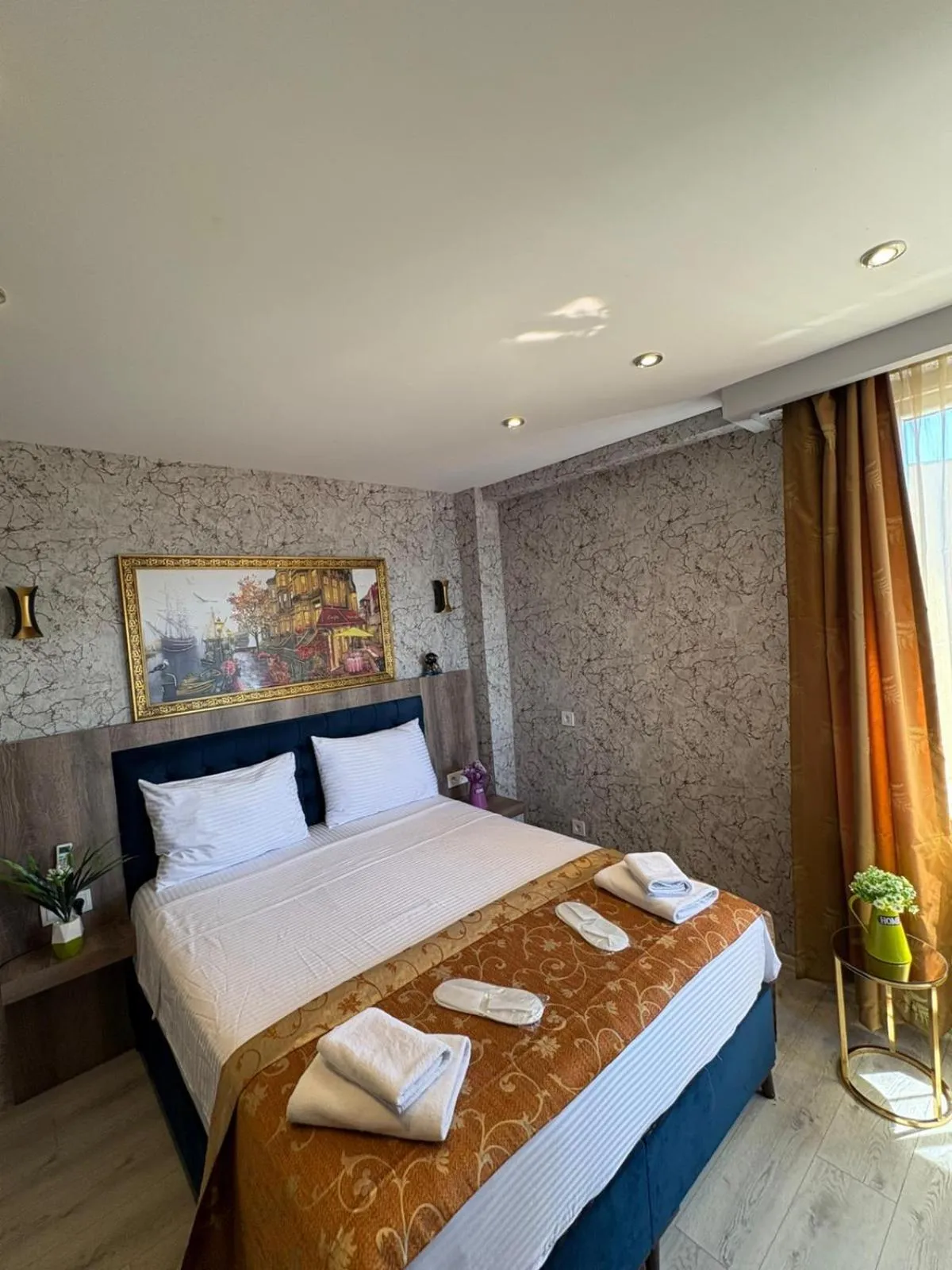 Photo of the whole room, Bed in Peker Hotel