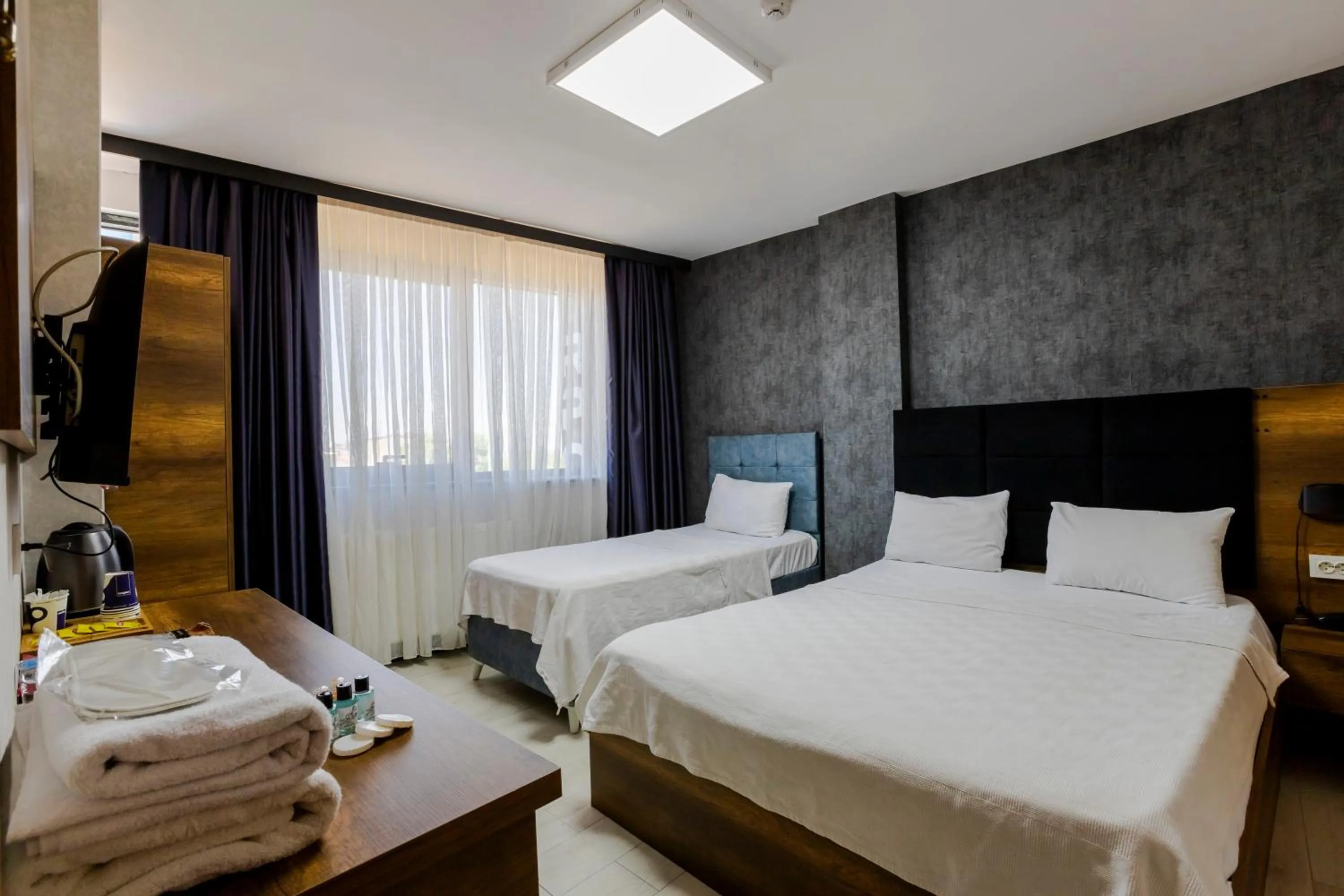 Photo of the whole room, Bed in ACAR AIRPORT +PLUS