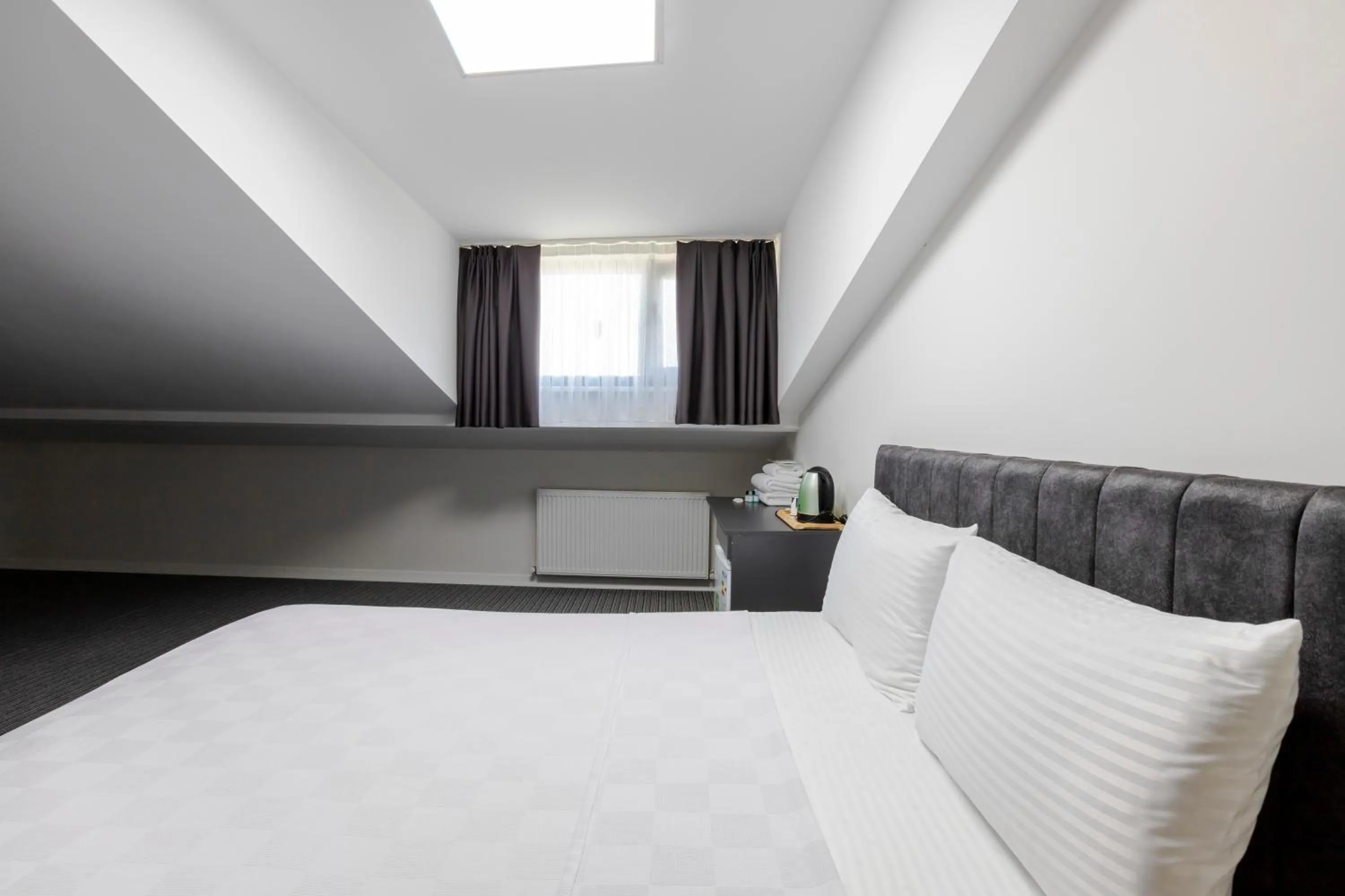 Bed in ACAR AIRPORT +PLUS