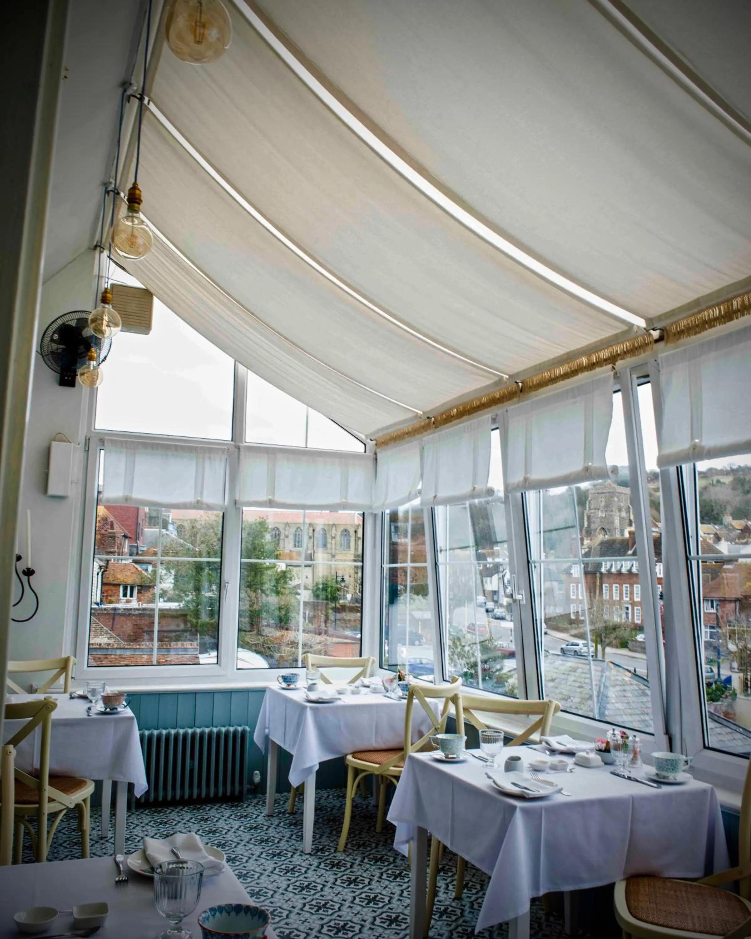 Restaurant/places to eat in The Laindons