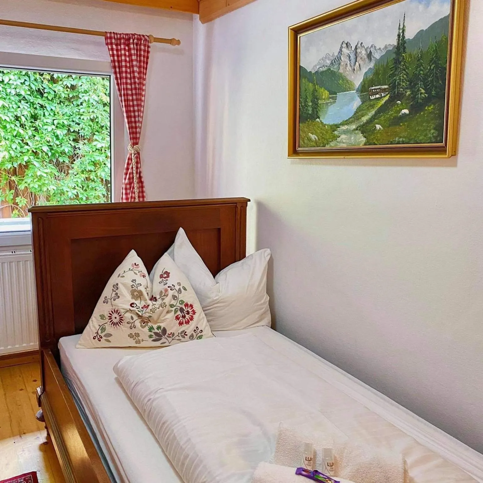 Bed in Pension Leopoldine