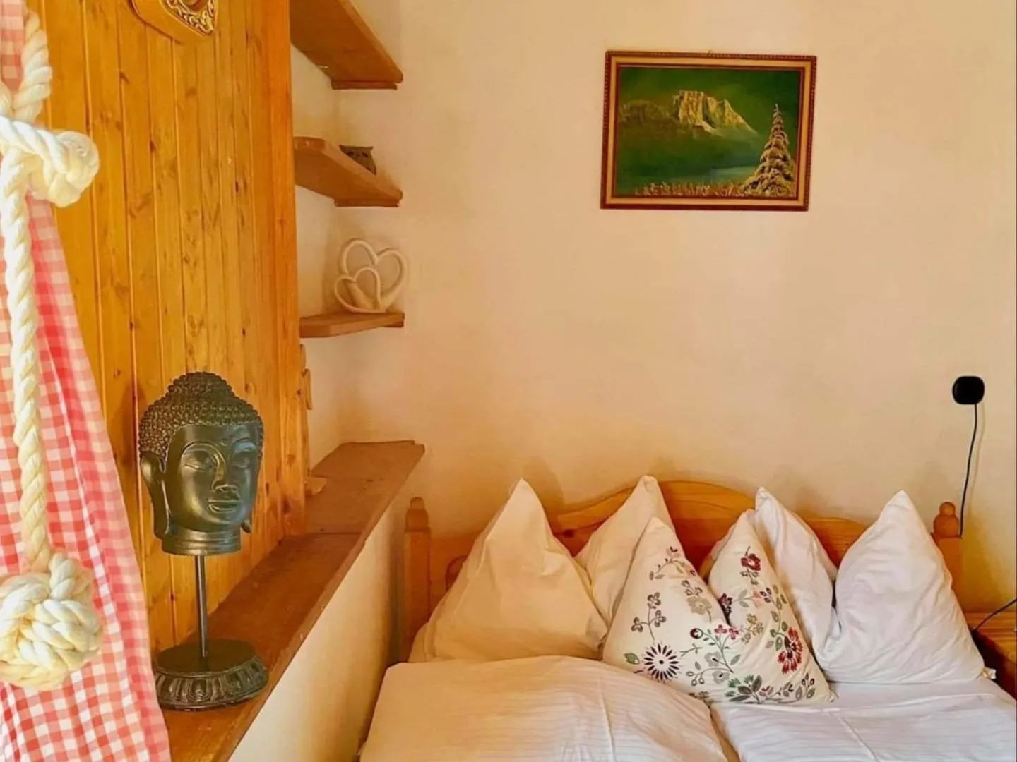 Bed in Pension Leopoldine