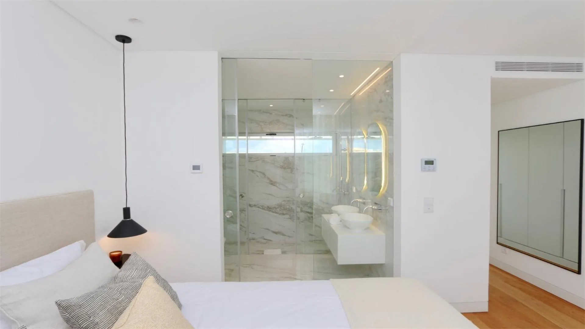 Bedroom, Bed in Lake24 CD256- CleverDetails, 3 bedroom apartment, sleeps 6, near to Falesia Beach and the Marina