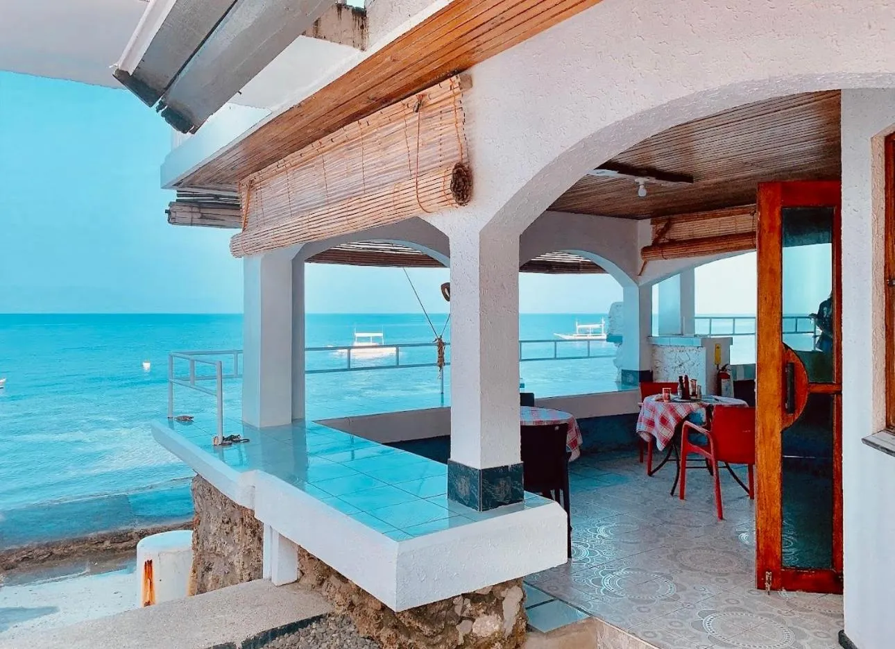 Natural landscape in Moana Beach House