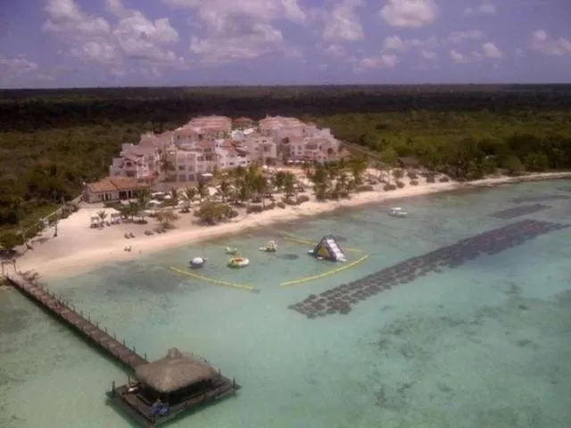 Restaurant/places to eat in Appartamenti in Cadaques Caribe