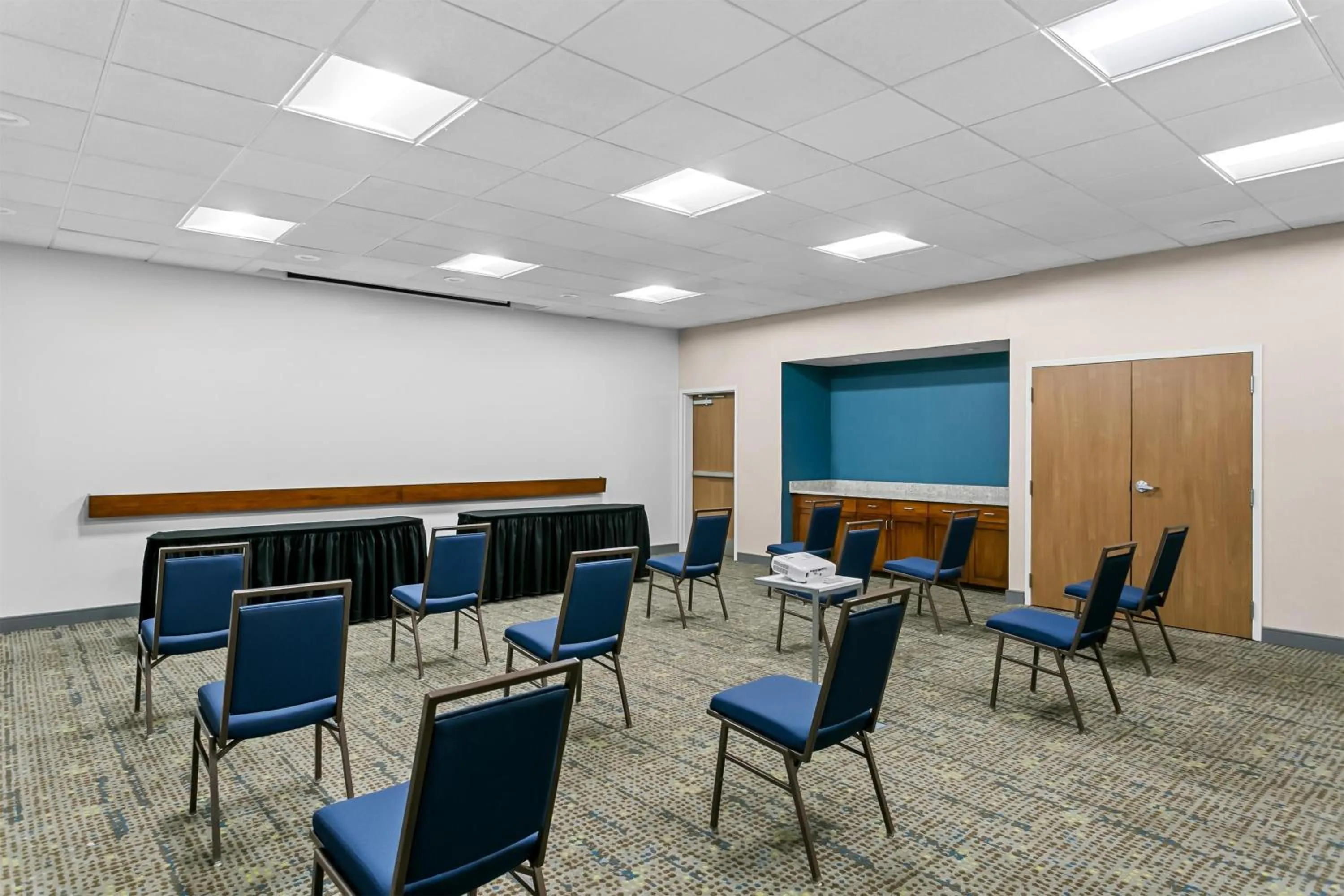 Meeting/conference room in Hampton Inn & Suites Baltimore/Woodlawn