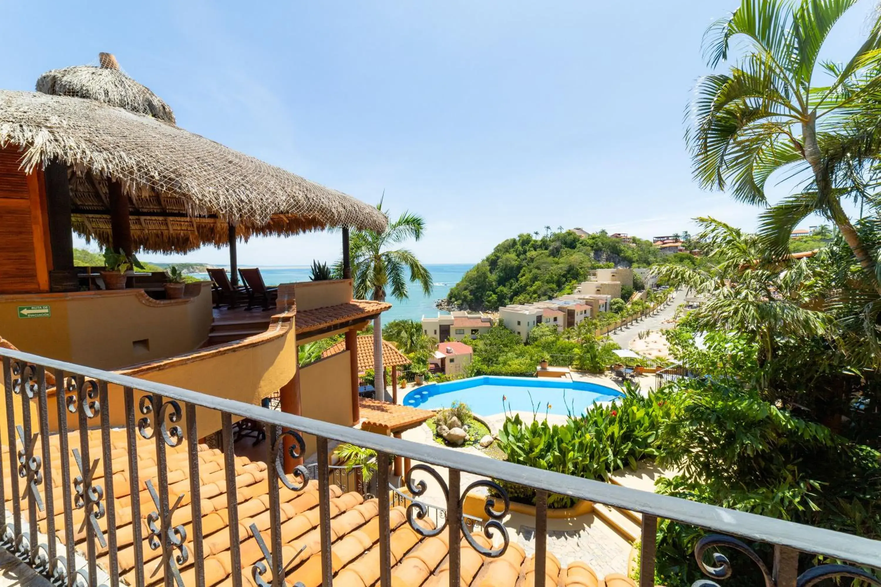 Seating area in Casa Ceiba Huatulco - Adults Only Seating area in Casa Ceiba Huatulco - Adults Only