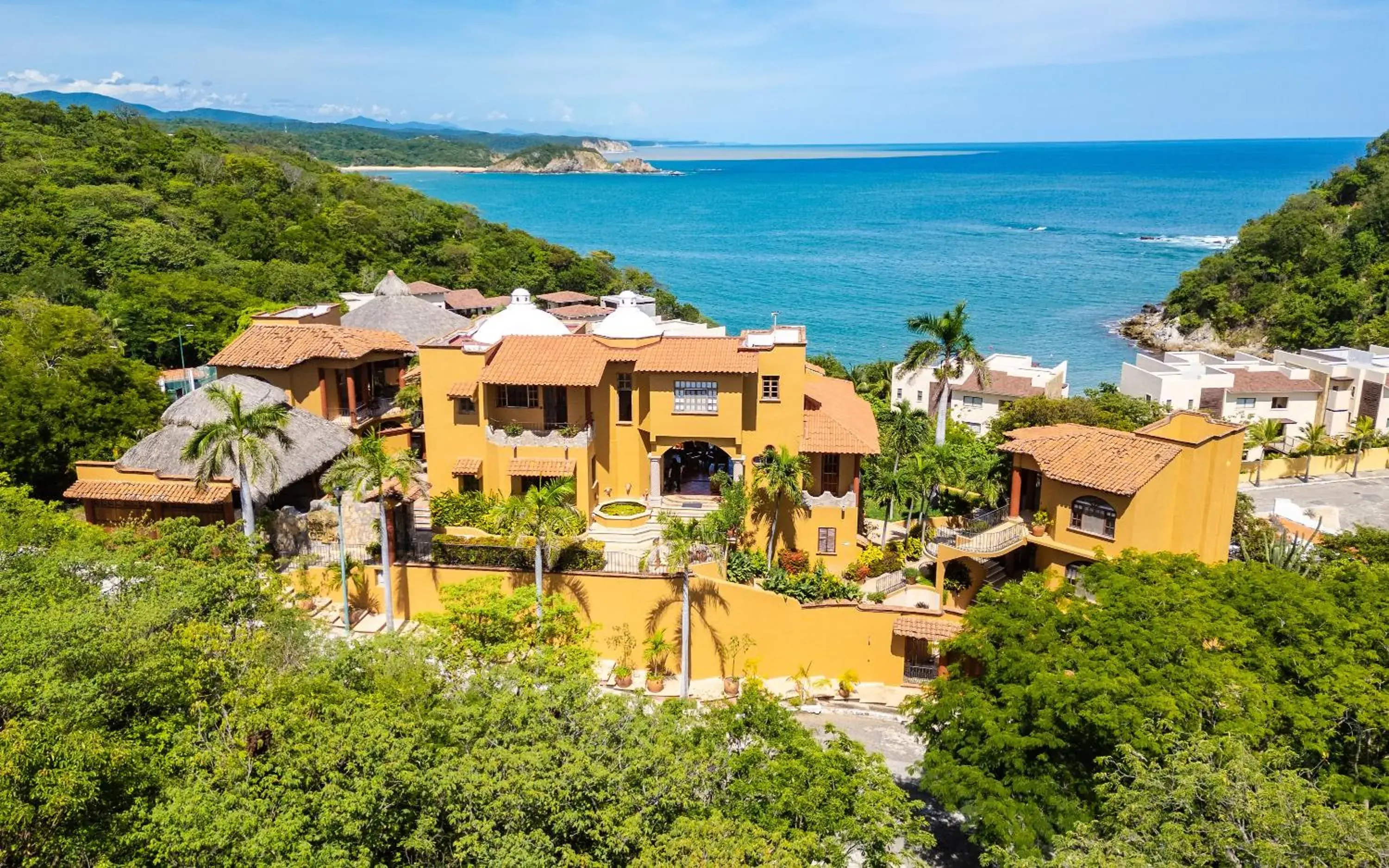 Property building in Casa Ceiba Huatulco - Adults Only Property building in Casa Ceiba Huatulco - Adults Only