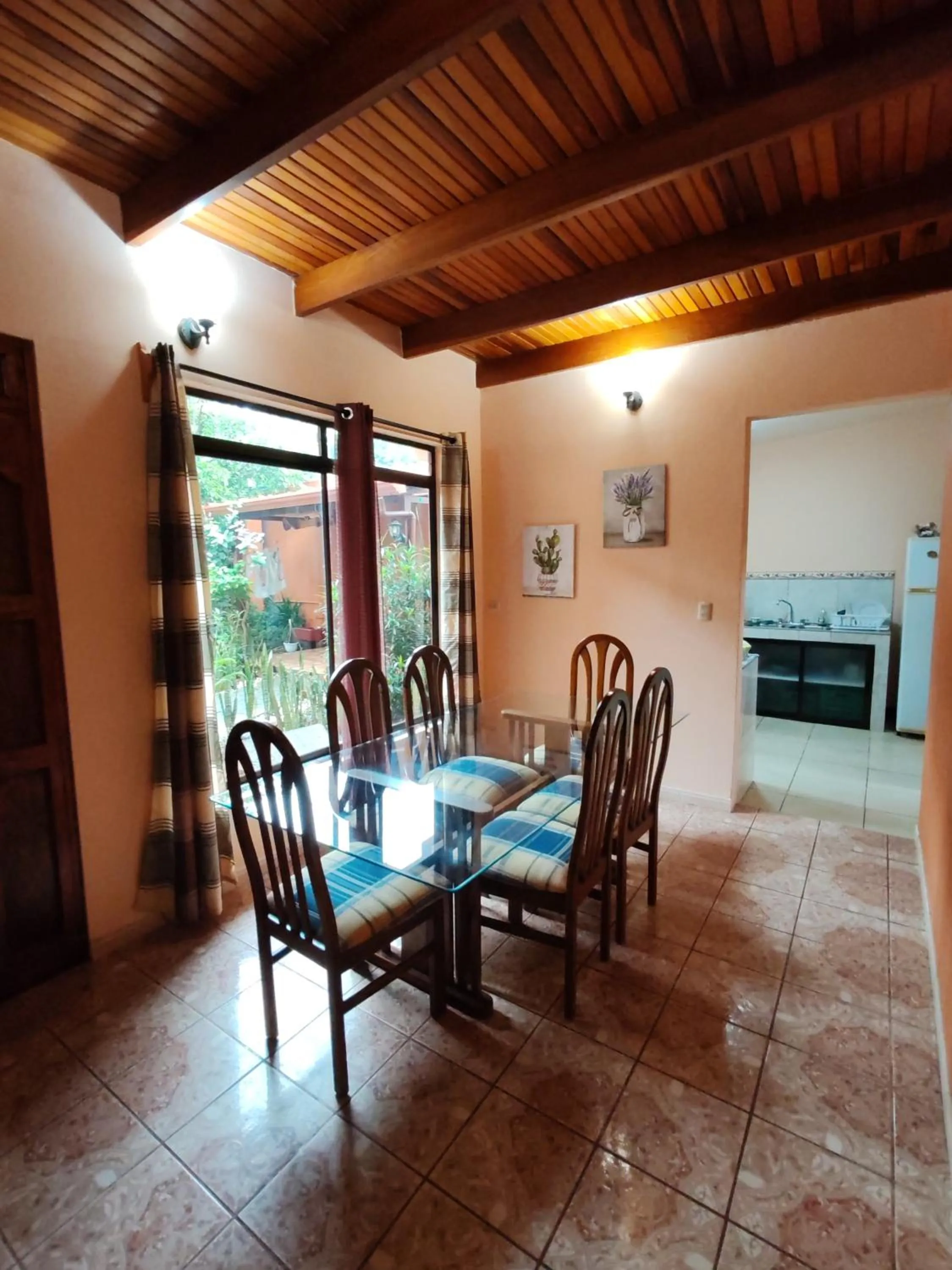 Living room in Mi Casa Su Casa Monteverde