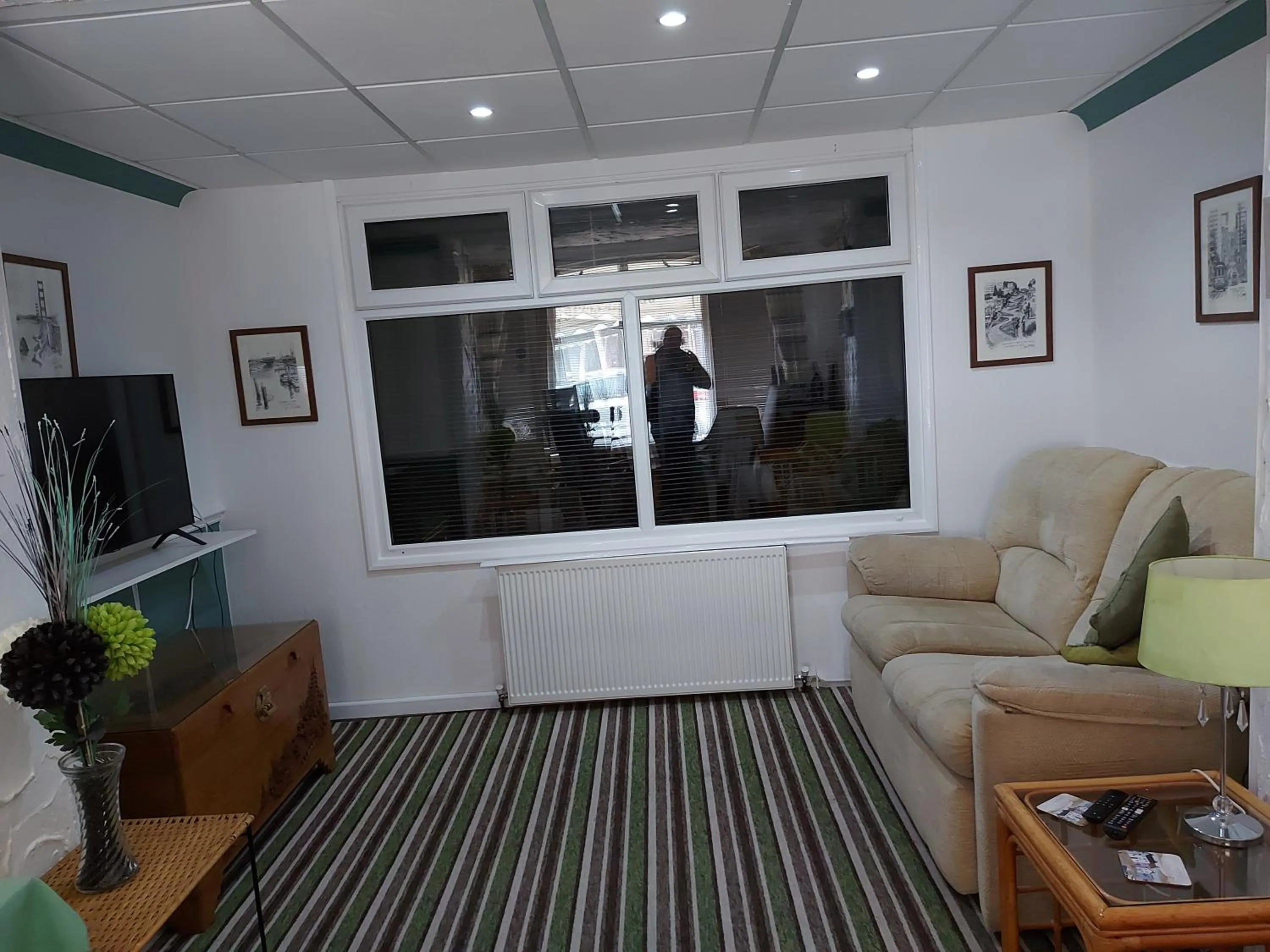 Communal lounge/ TV room in Blackpool Lodge