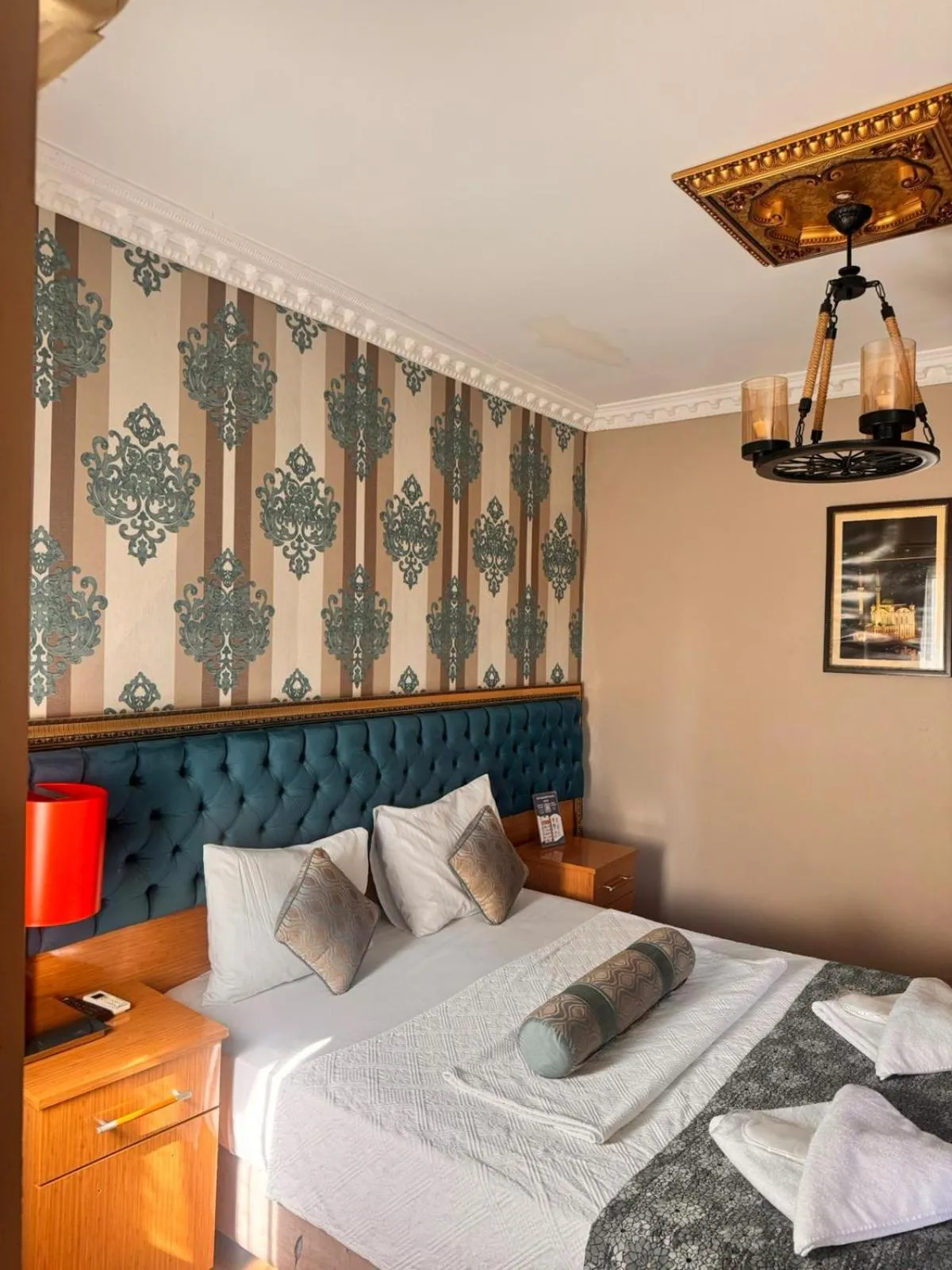 Photo of the whole room, Bed in GOLDEN PALACE SEA ViEW