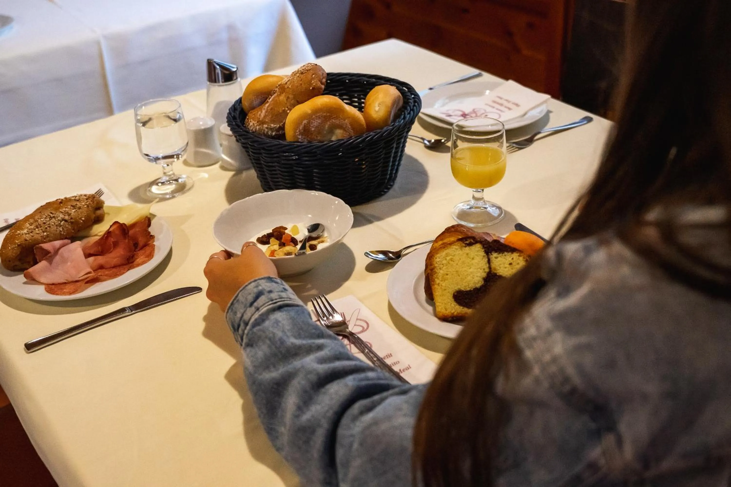 Food and drinks in Aparthotel Zum Schlössl