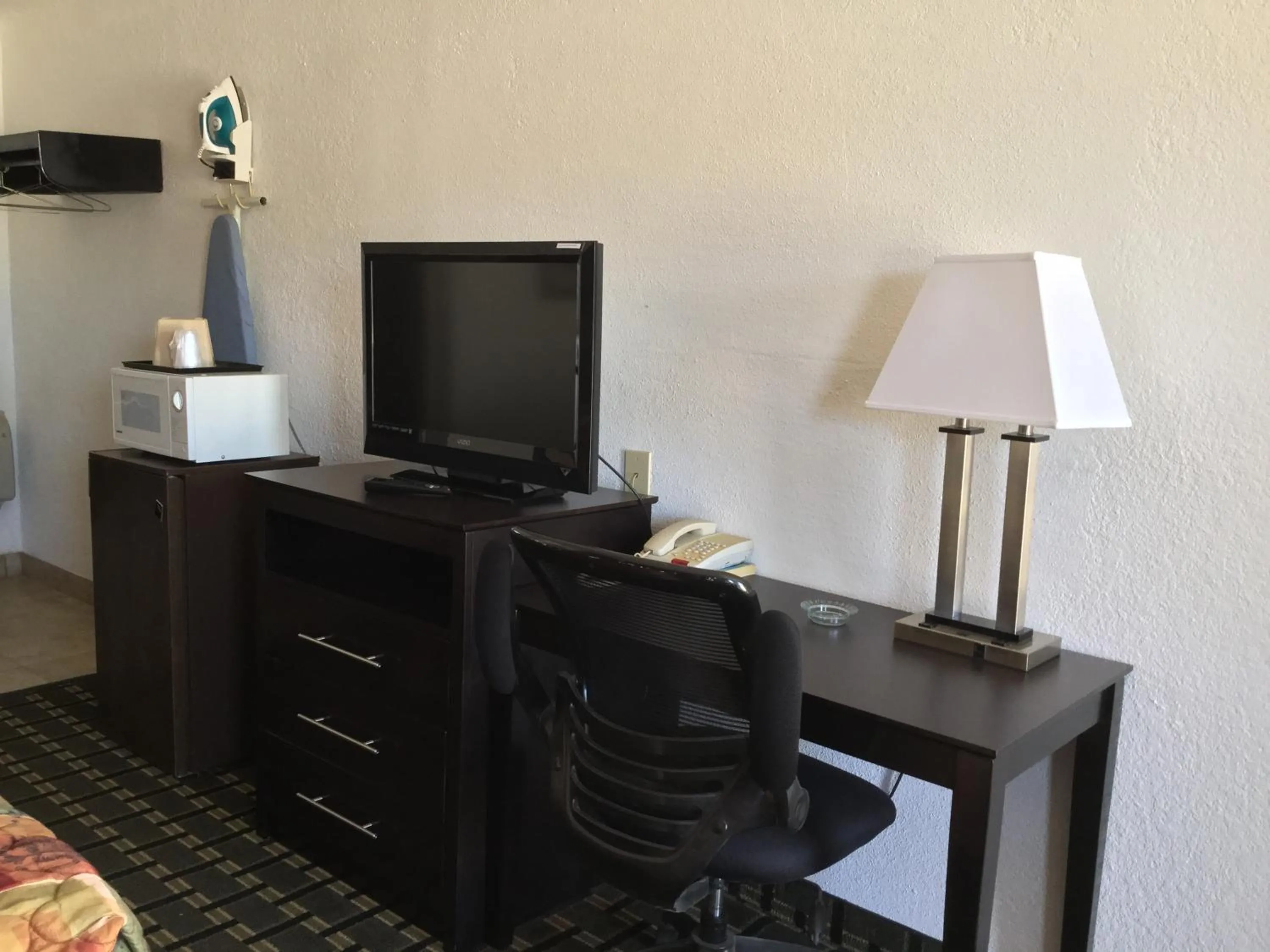 Property building in Ranger Inn Alva