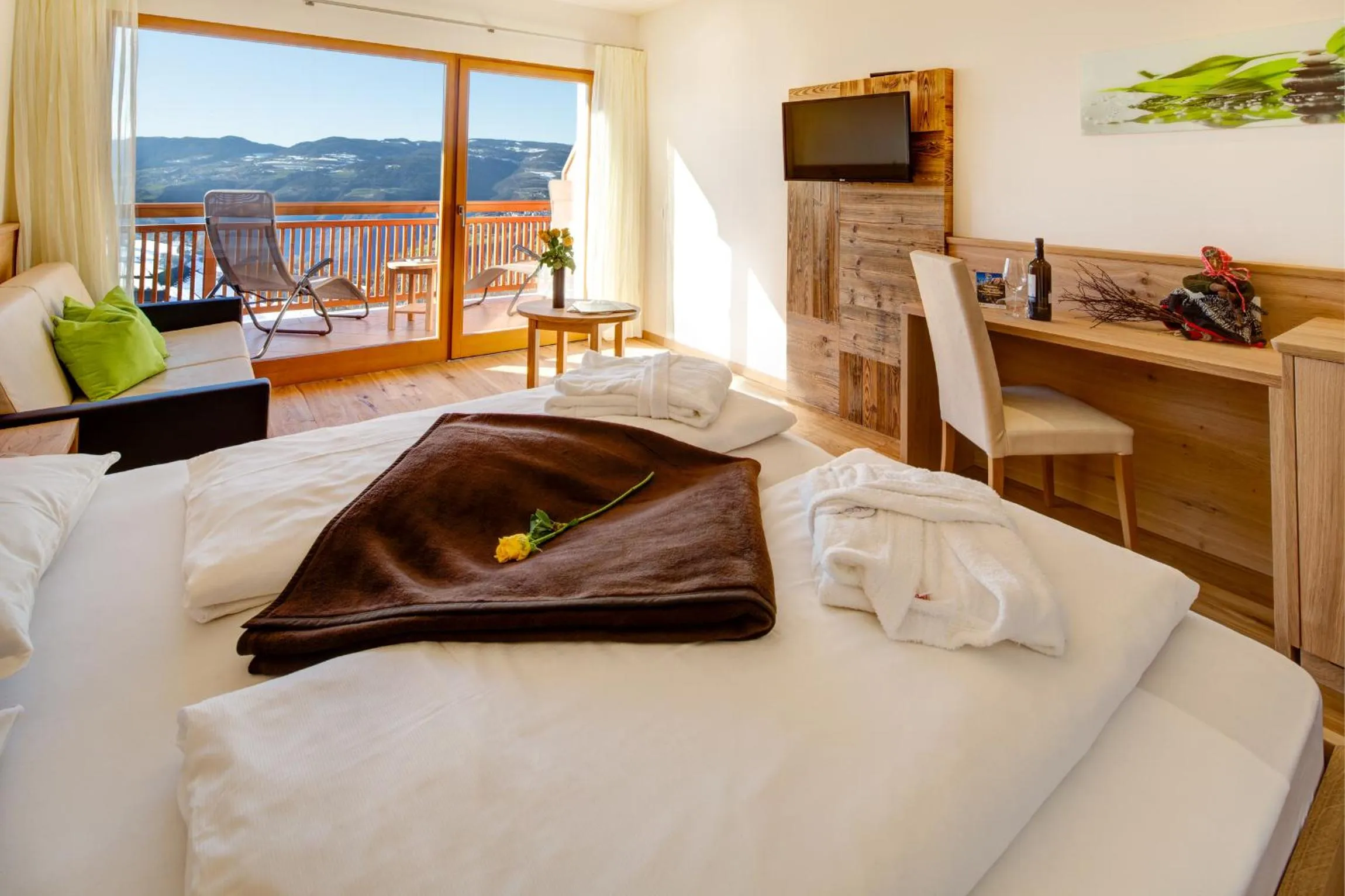 Photo of the whole room, Bed in Hotel Gasthof Kircher