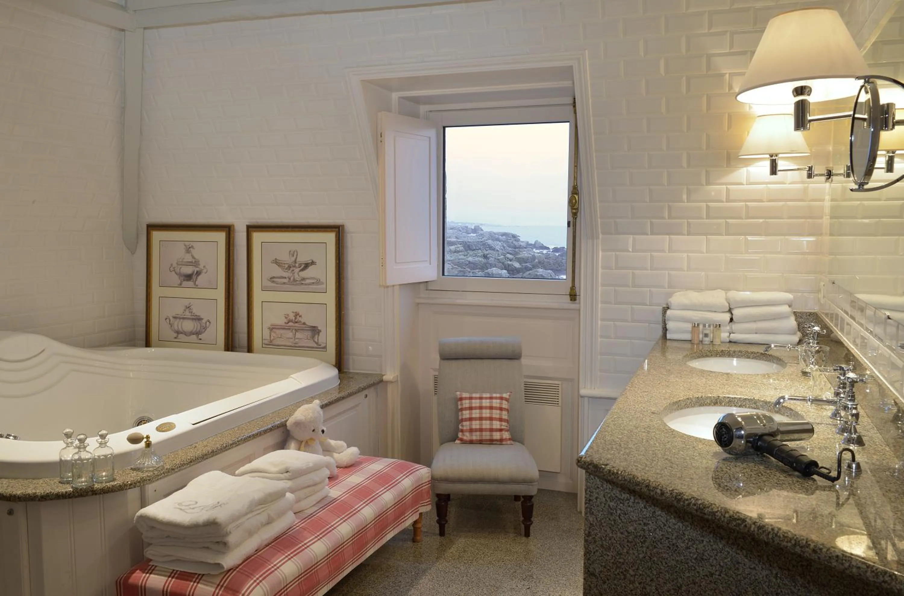 Bathroom in Le Fort de l'Océan