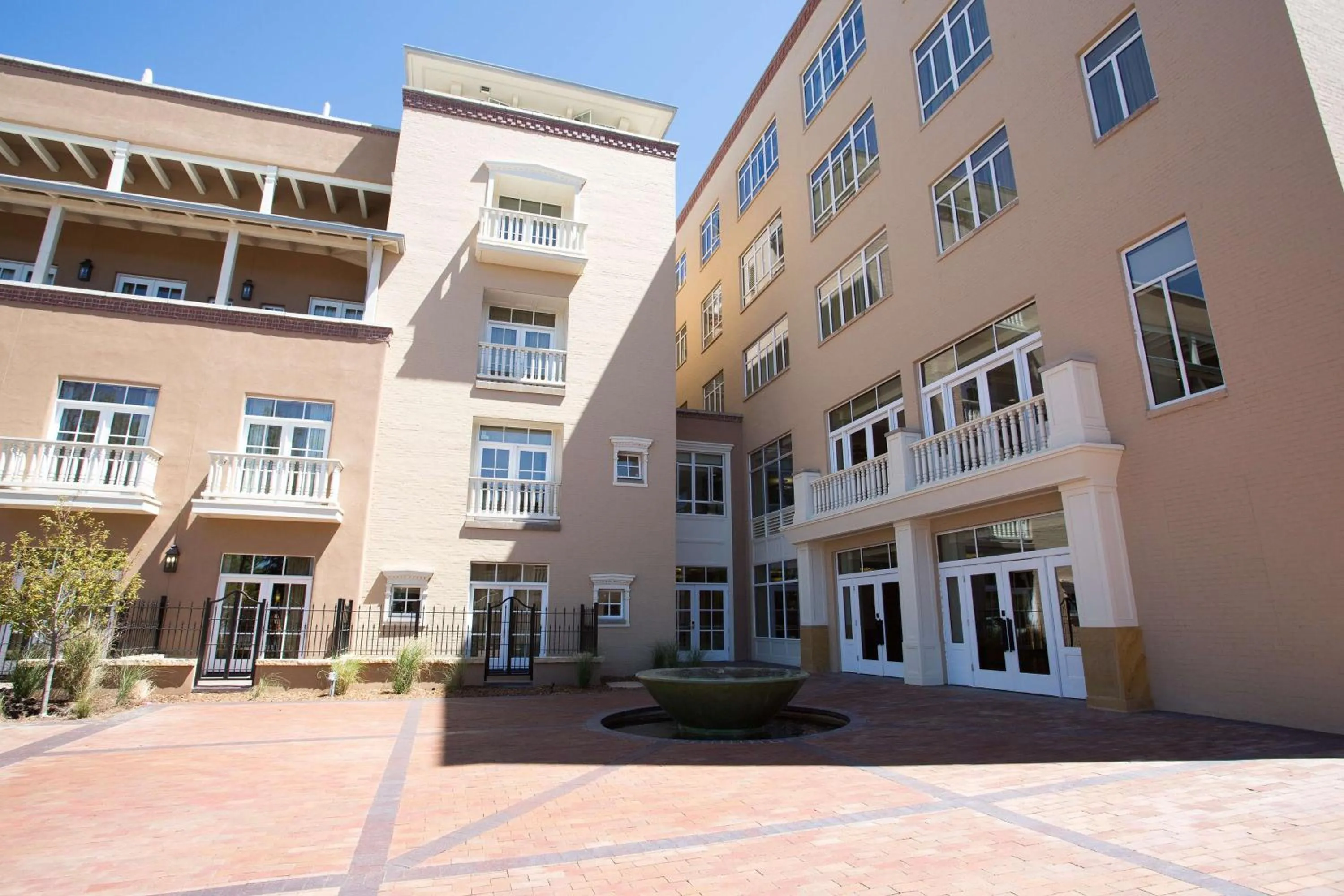 Property building in Drury Plaza Hotel in Santa Fe