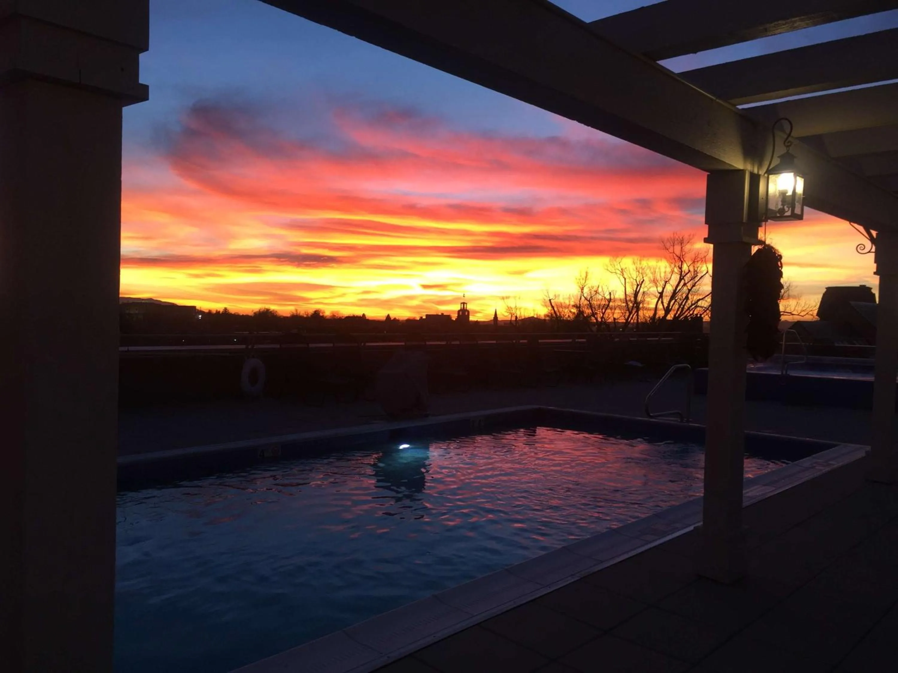 Pool view in Drury Plaza Hotel in Santa Fe