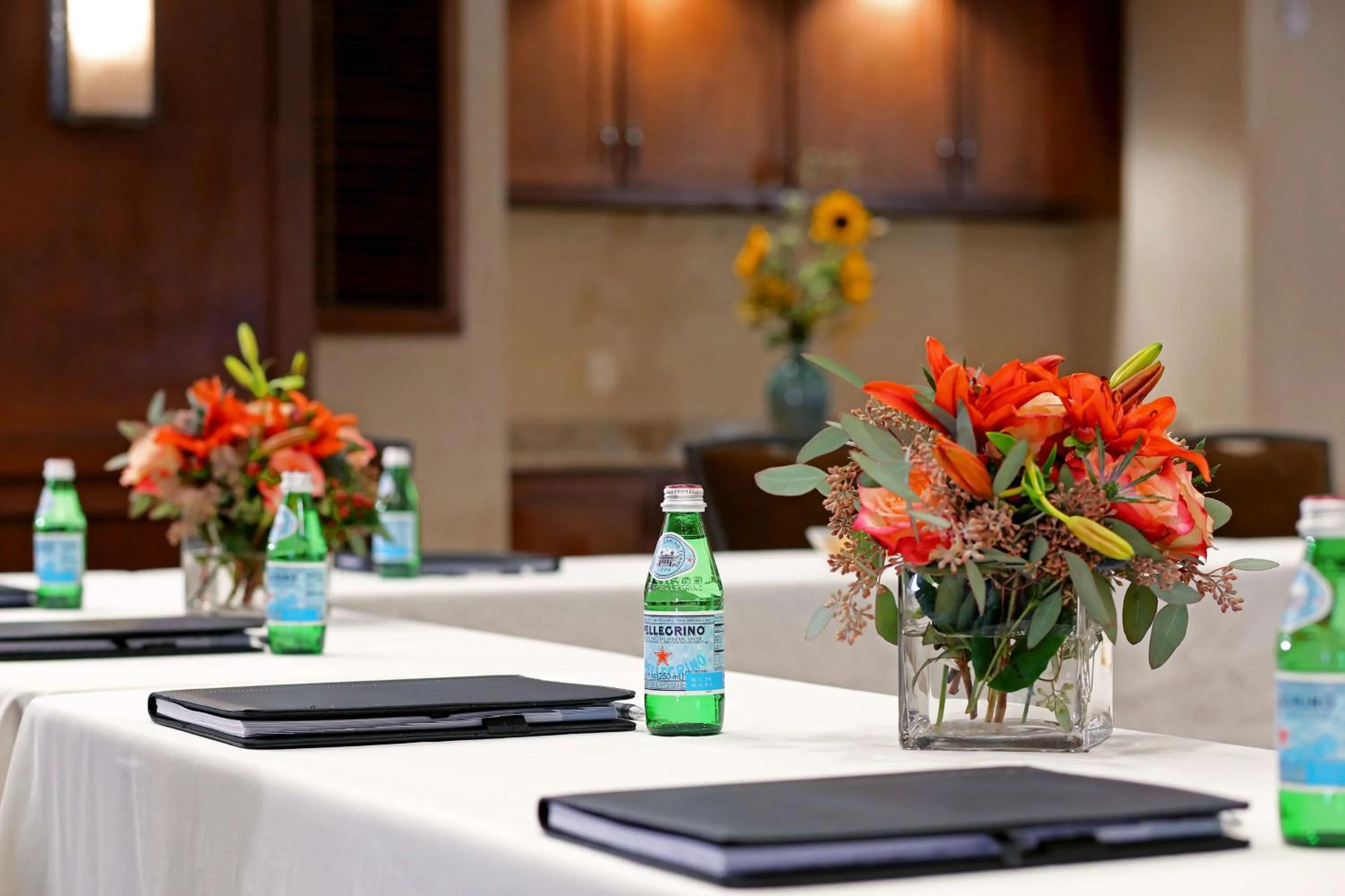 Meeting/conference room in Drury Plaza Hotel in Santa Fe