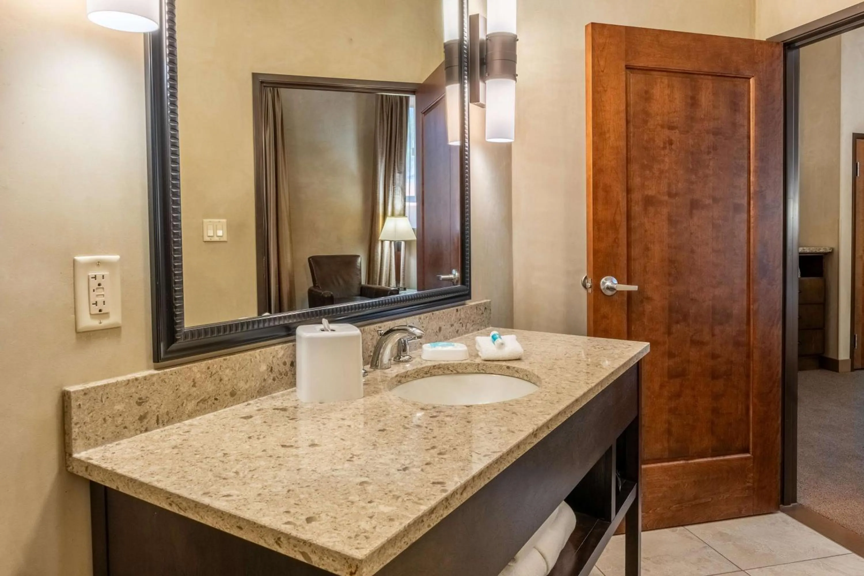 Bathroom in Drury Plaza Hotel in Santa Fe