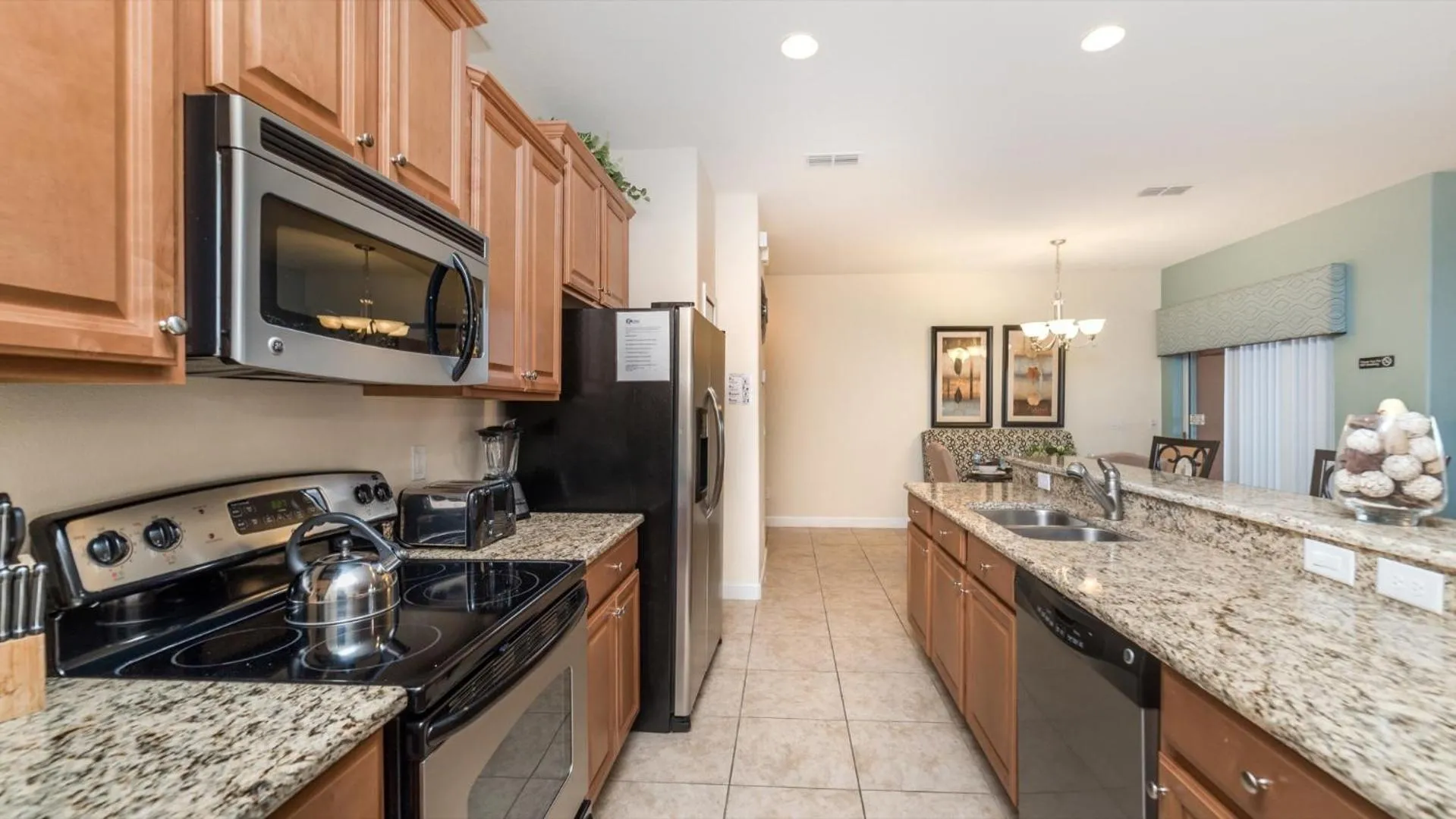 3031 Beach Palm