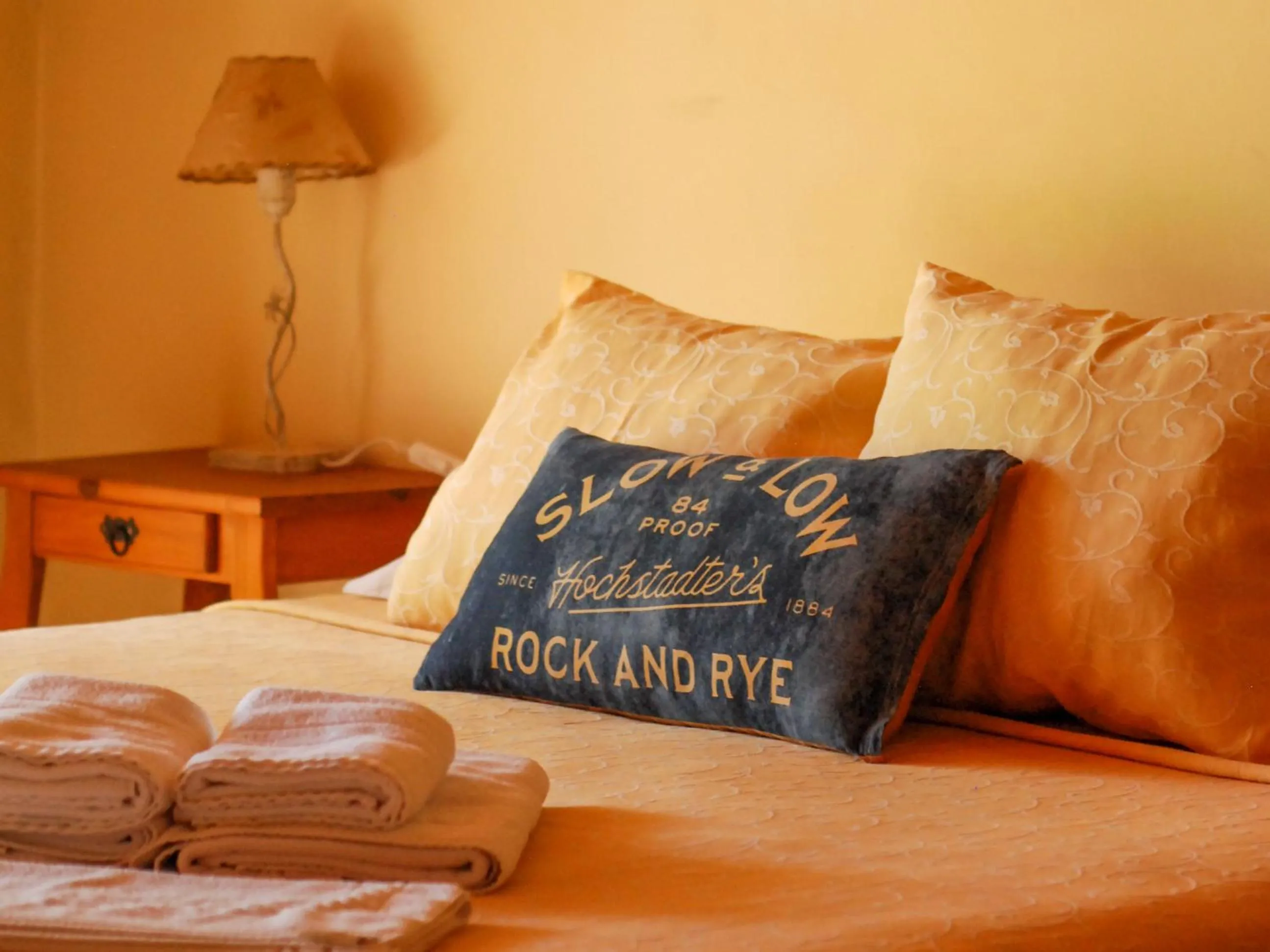 Bed in Posada Quellen