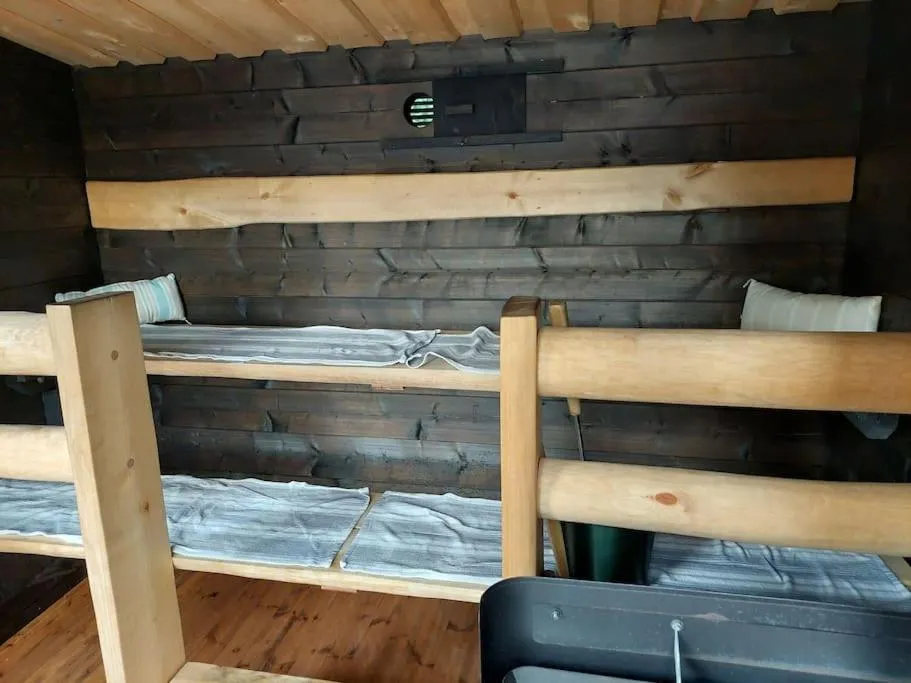 Sauna, Bed in Villa Mustalahti