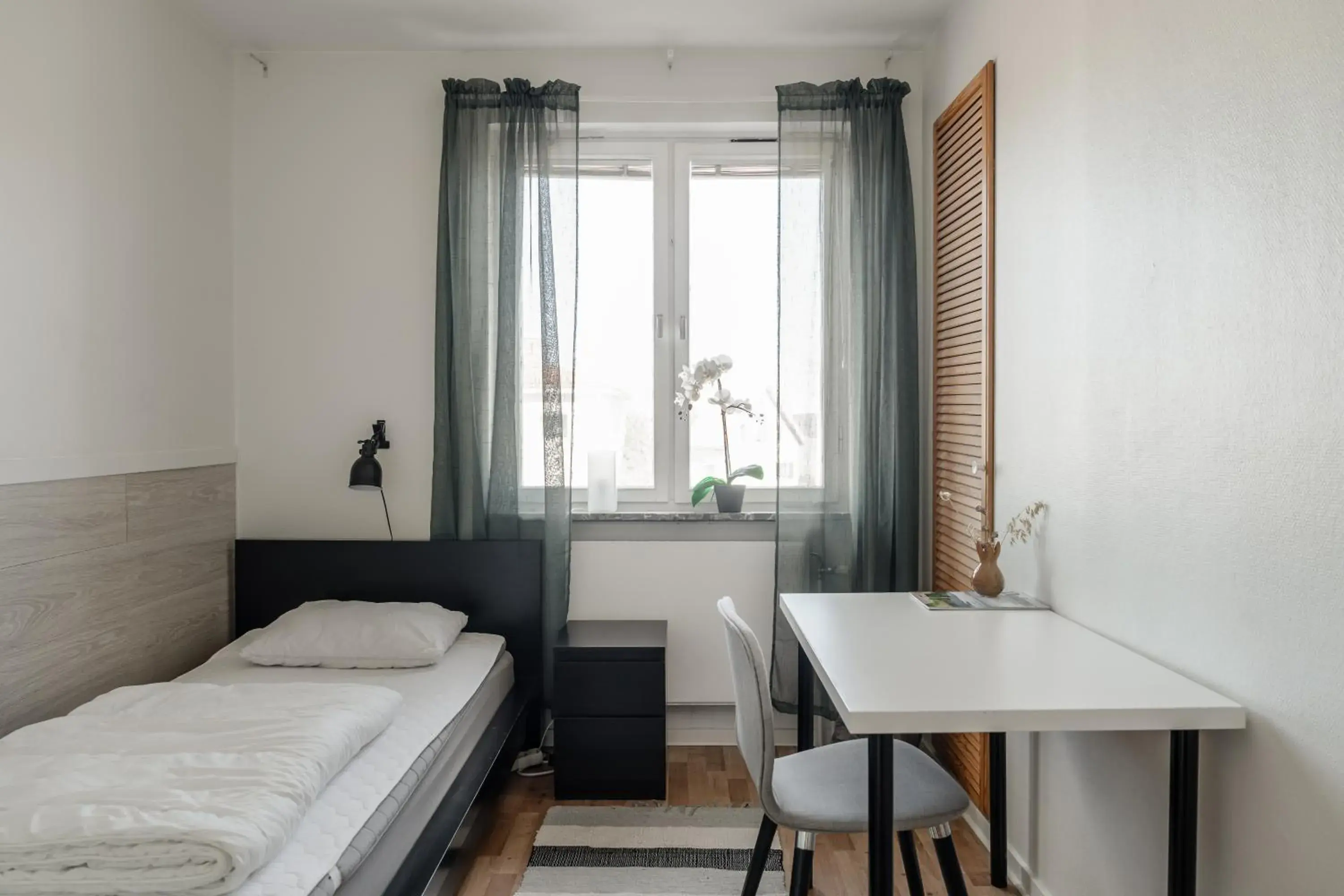 Single Room with Bathroom - single occupancy in Saxvikens vandrarhem Single Room with Bathroom - single occupancy in Saxvikens vandrarhem