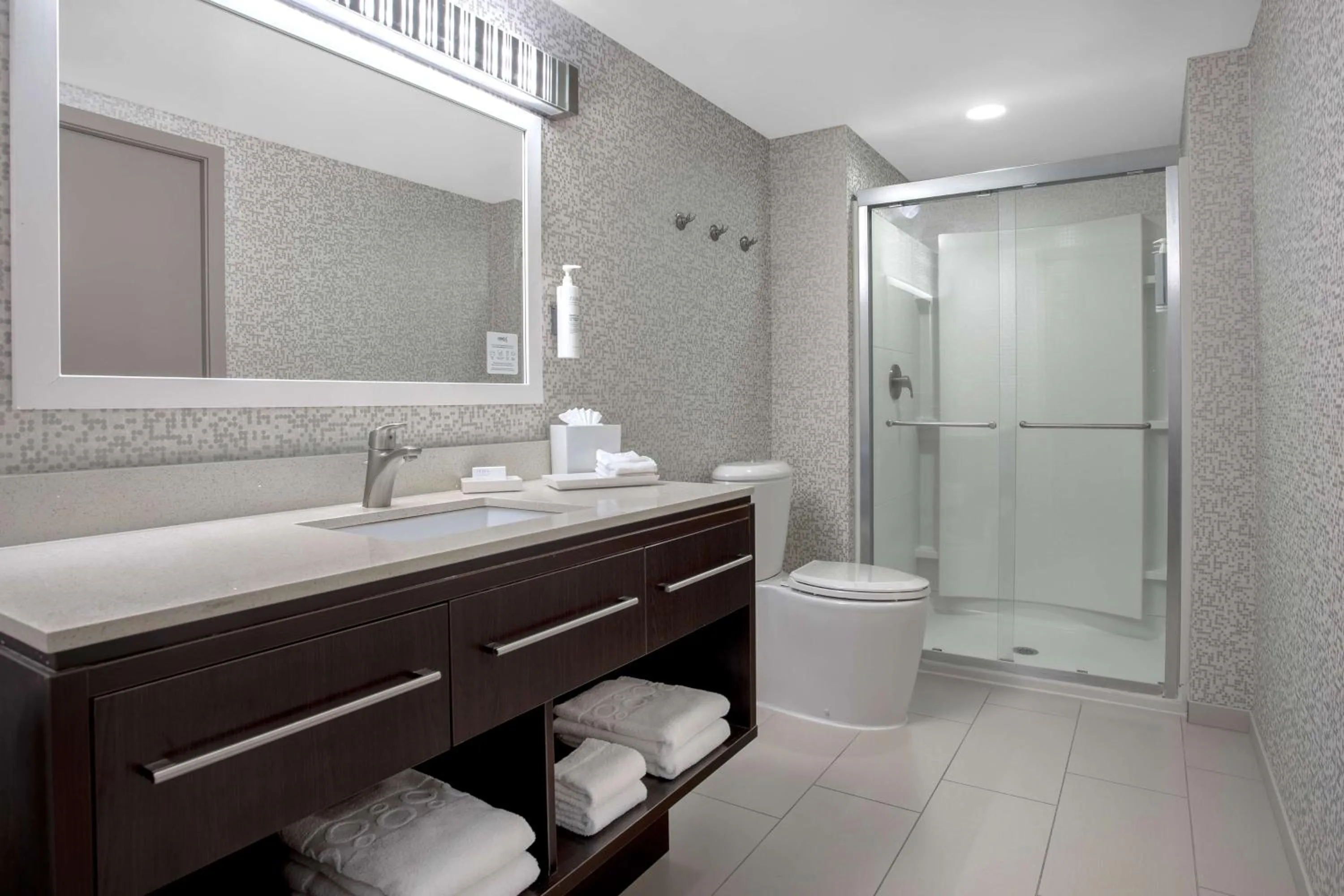 Bathroom in Home2 Suites By Hilton Omaha West