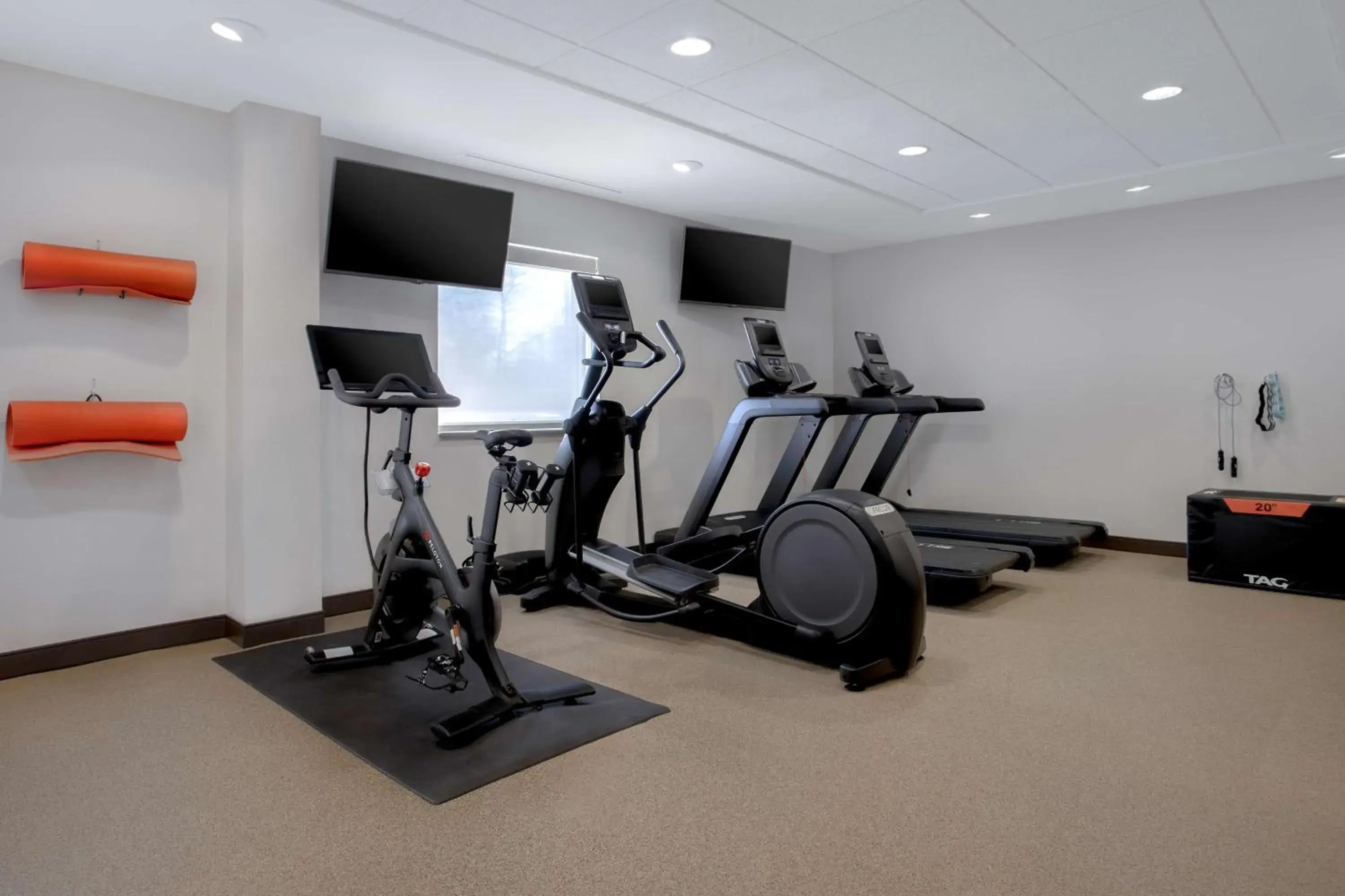 Fitness centre/facilities in Home2 Suites By Hilton Omaha West Fitness centre/facilities in Home2 Suites By Hilton Omaha West