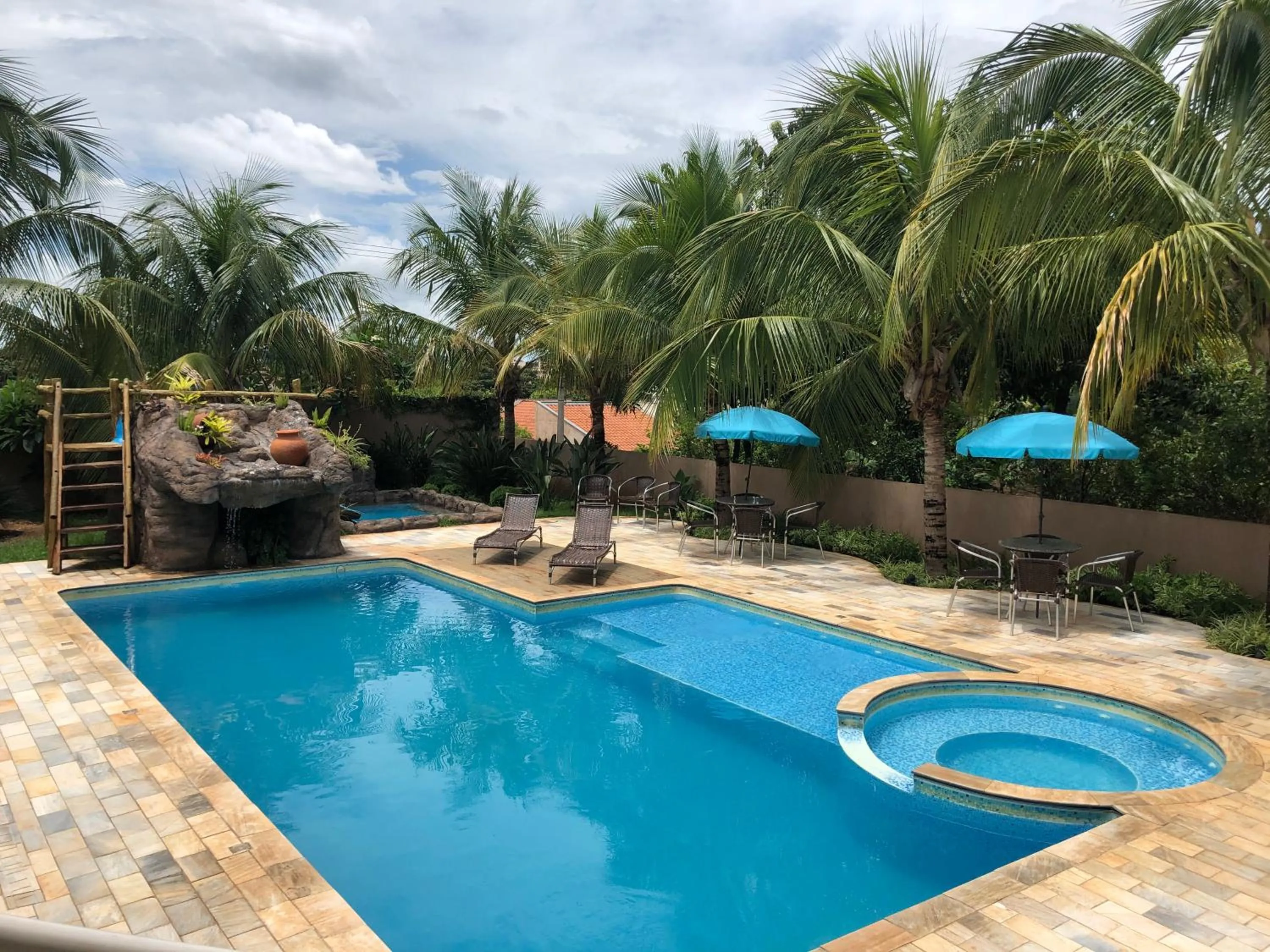 Pool view in Pousada Tia Nena
