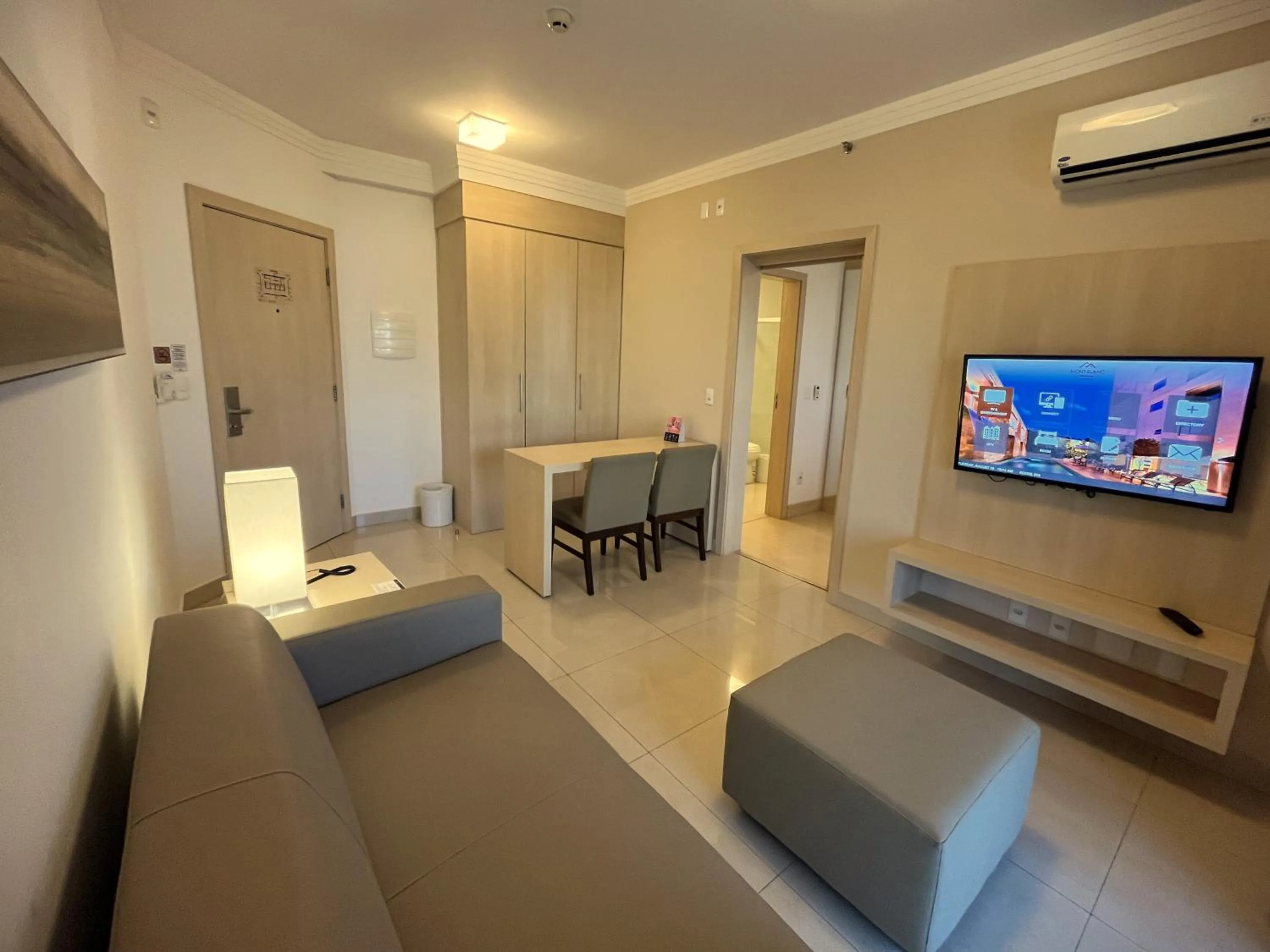 TV and multimedia in Hotel Mont Blanc Premium