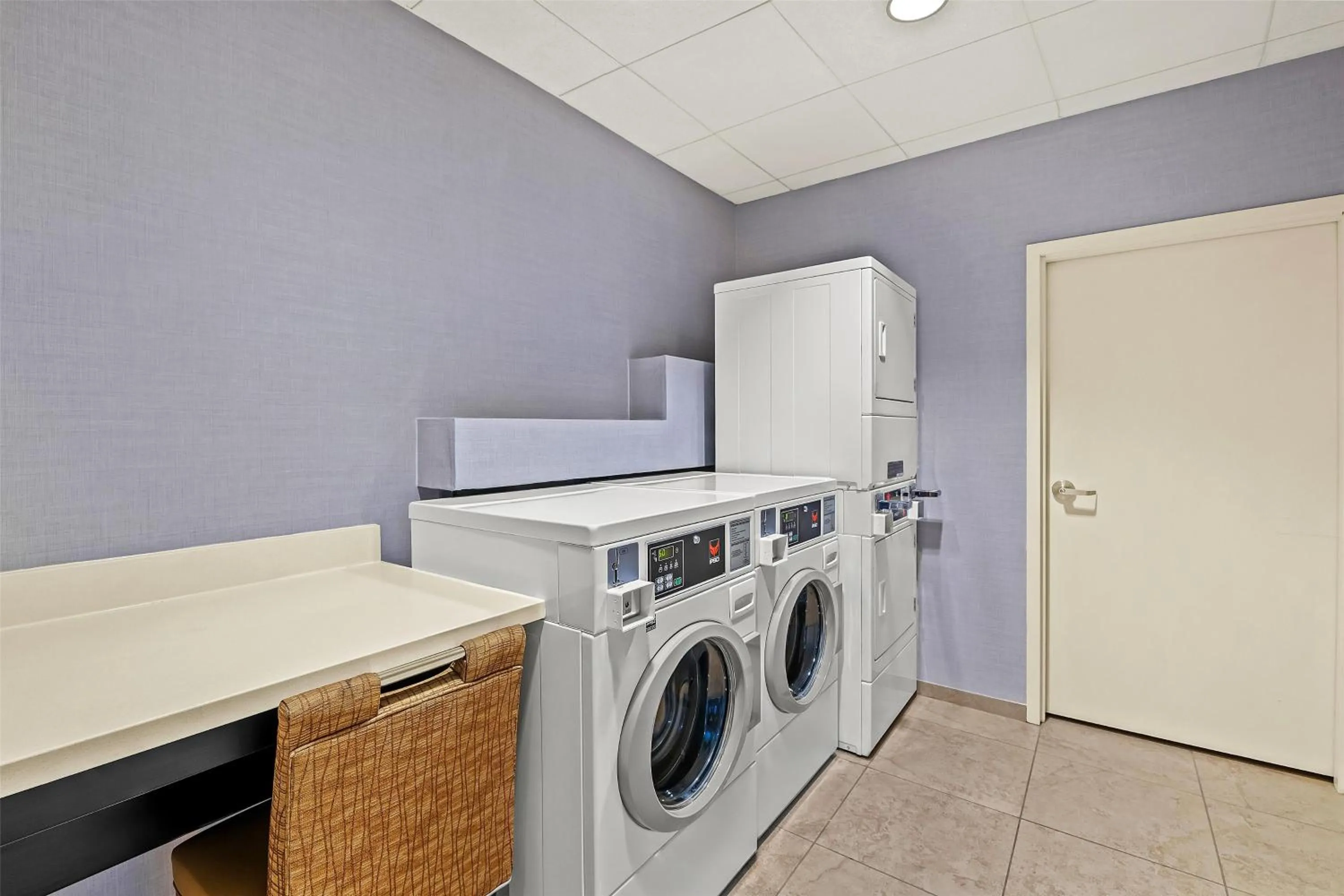 laundry in Hampton Inn Omaha/West Dodge Road, Old Mill