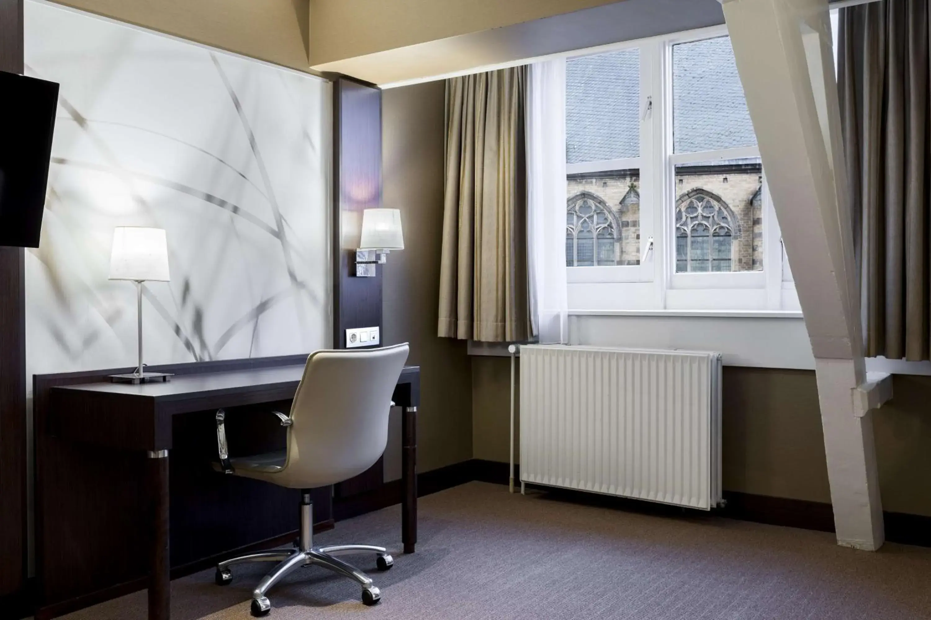 View (from property/room) in NH Centre Utrecht Hotel View (from property/room) in NH Centre Utrecht Hotel