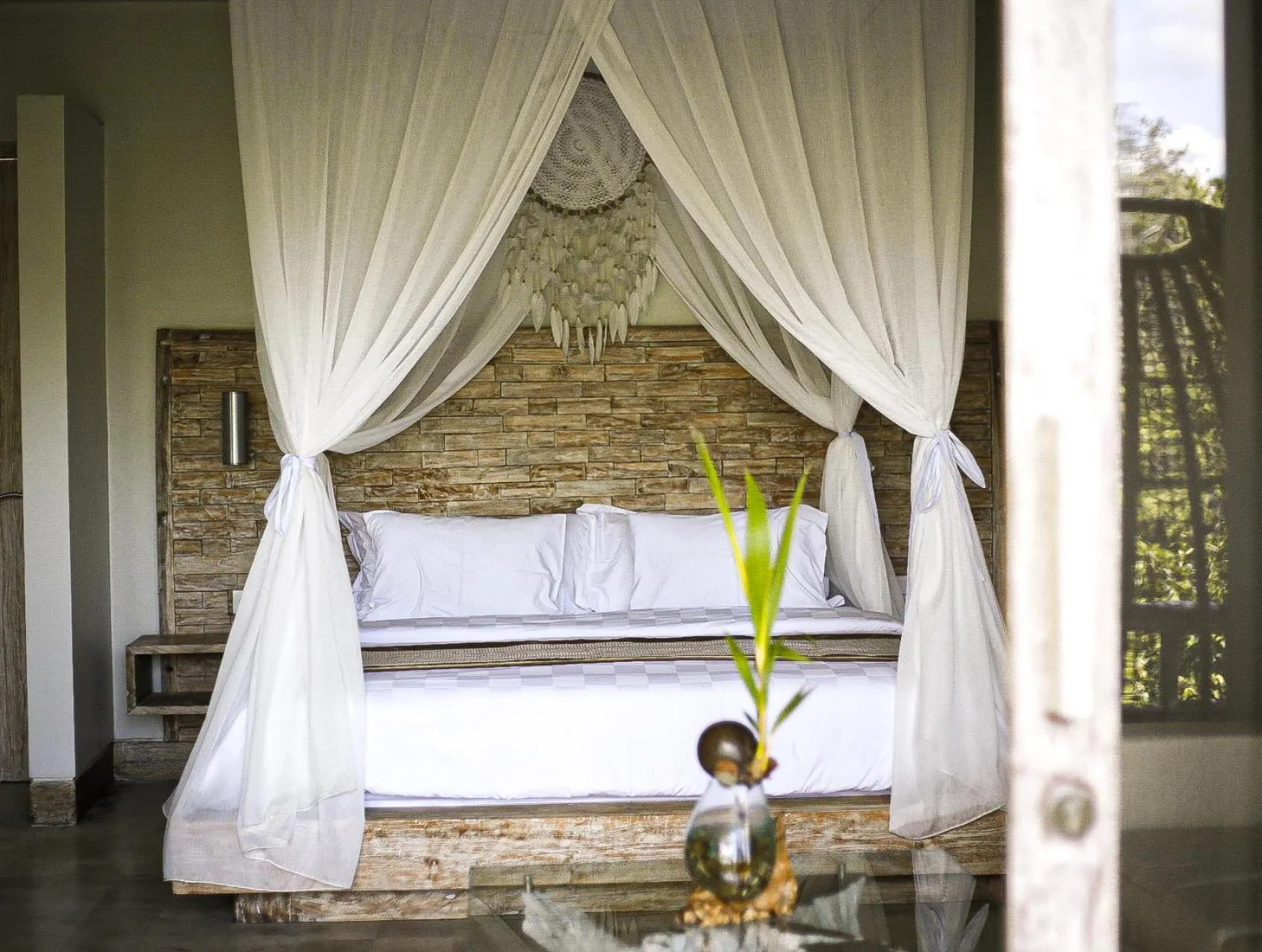 Bed in Angsoka Bungalow