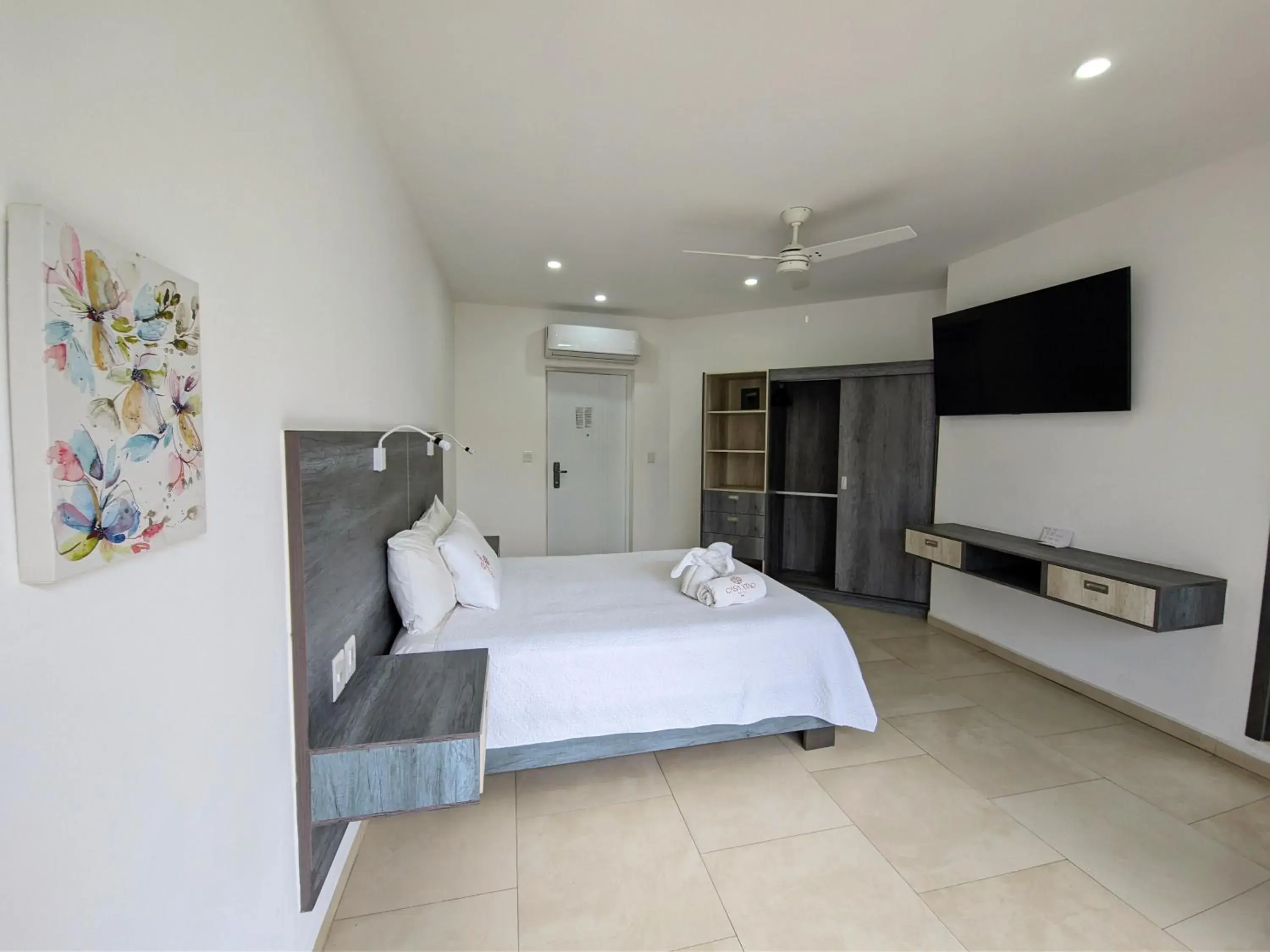 Bed in Casa Xtao Hotel Bed in Casa Xtao Hotel