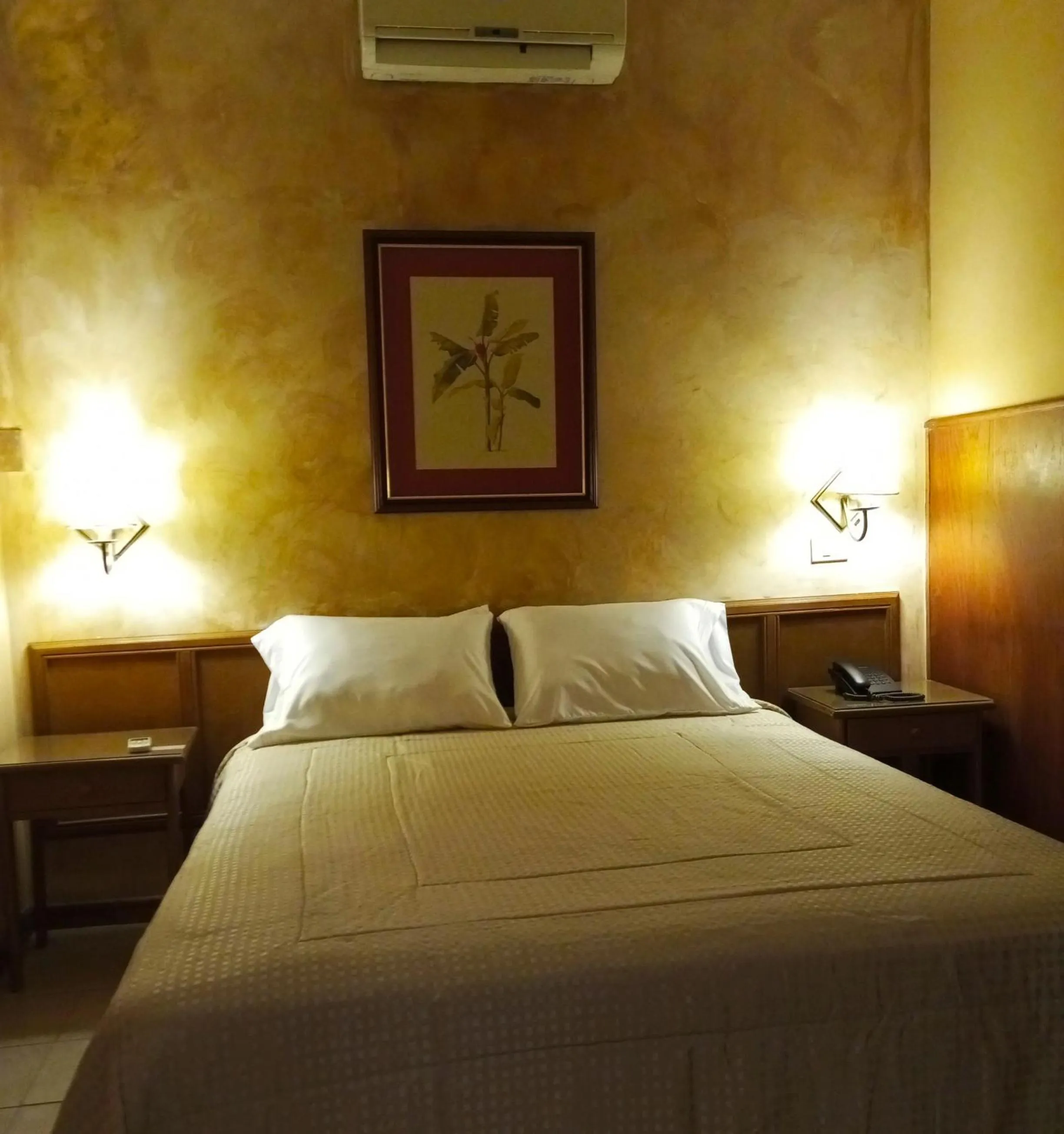 Bed in Hotel Bristol Asuncion