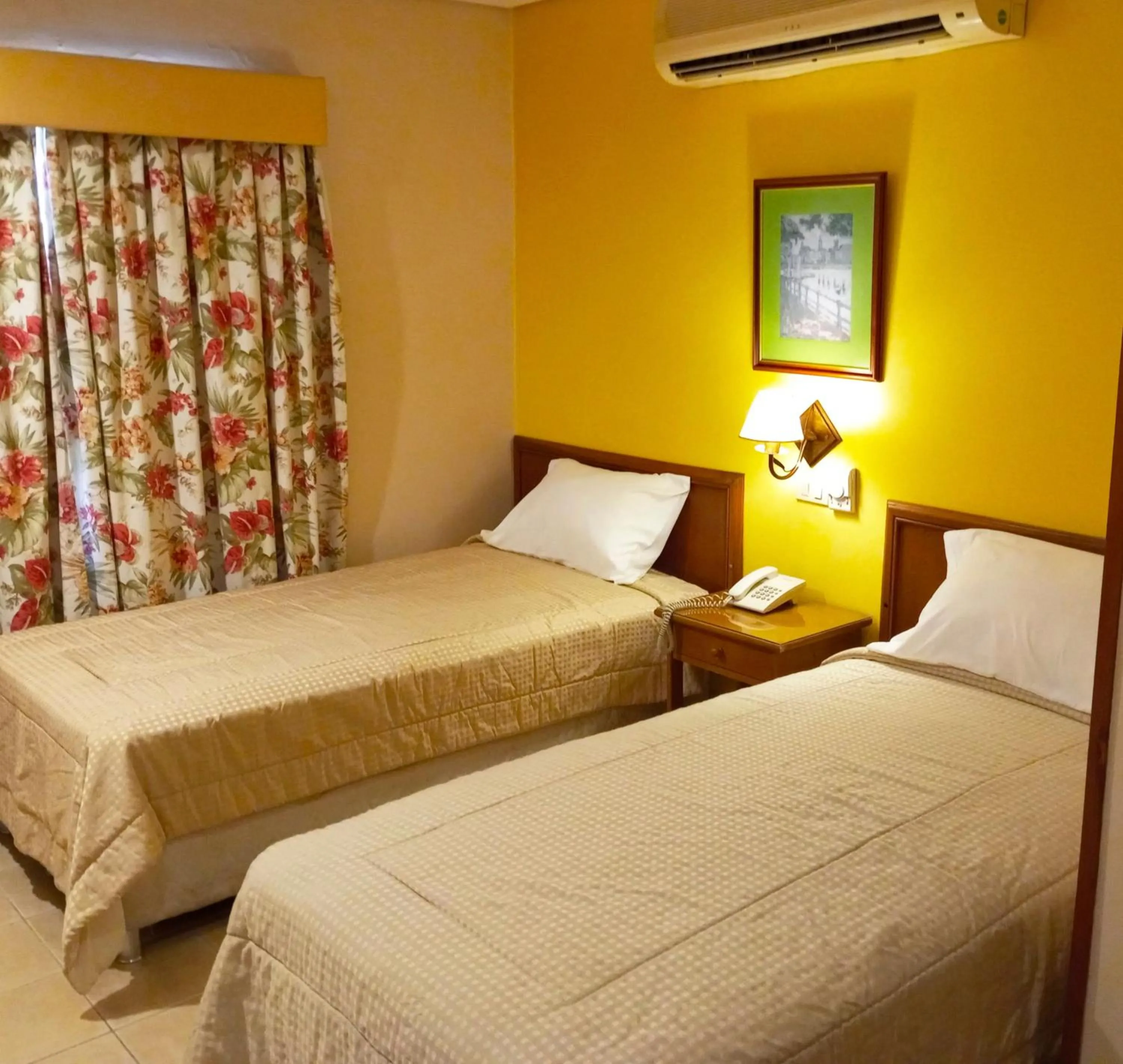 Bed in Hotel Bristol Asuncion
