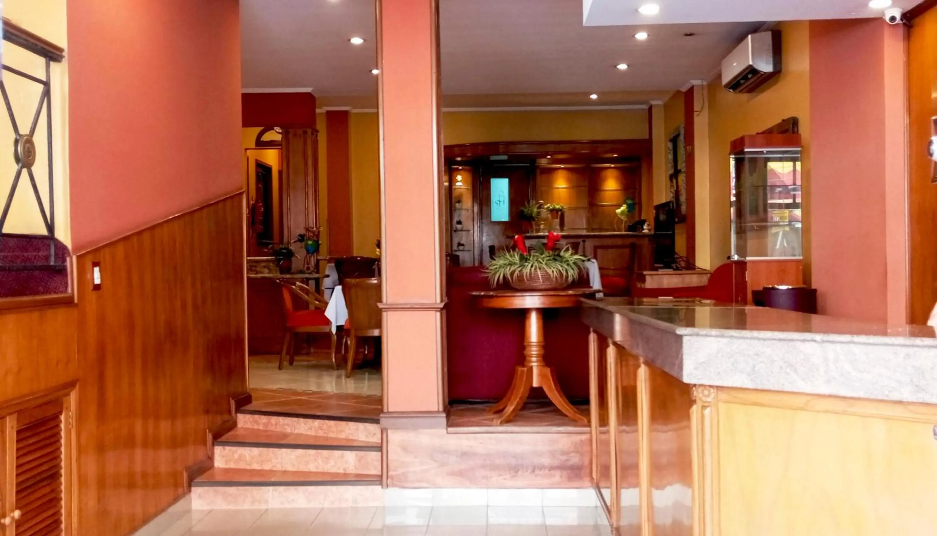 Lobby or reception in Hotel Bristol Asuncion