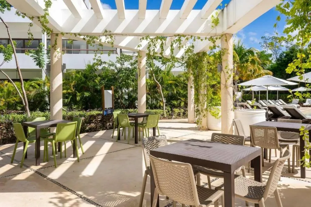 Luxury Apartment with M Benz and & Driver Included