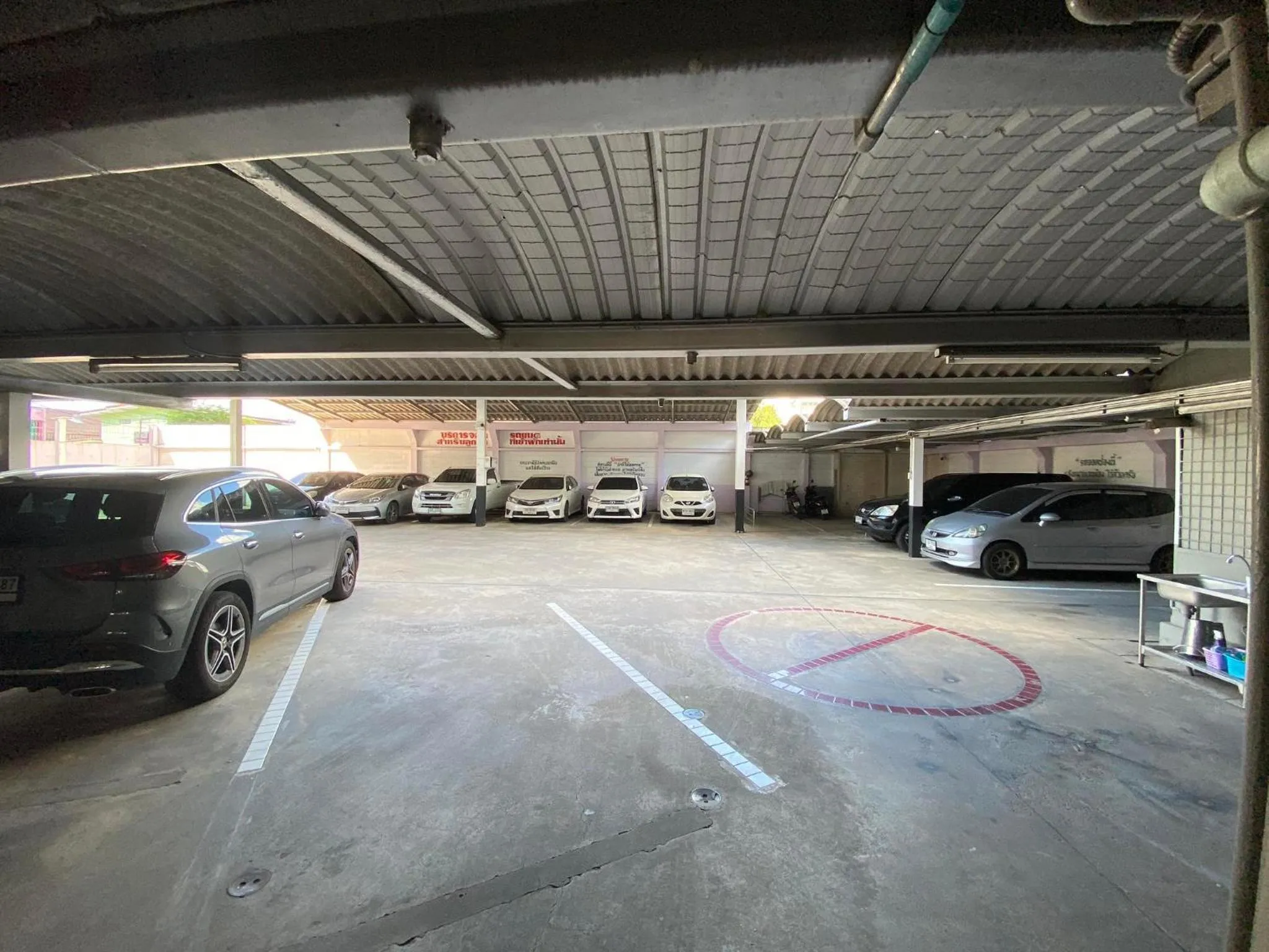 Parking in Citi Place Hotel ซิตี้ เพลส