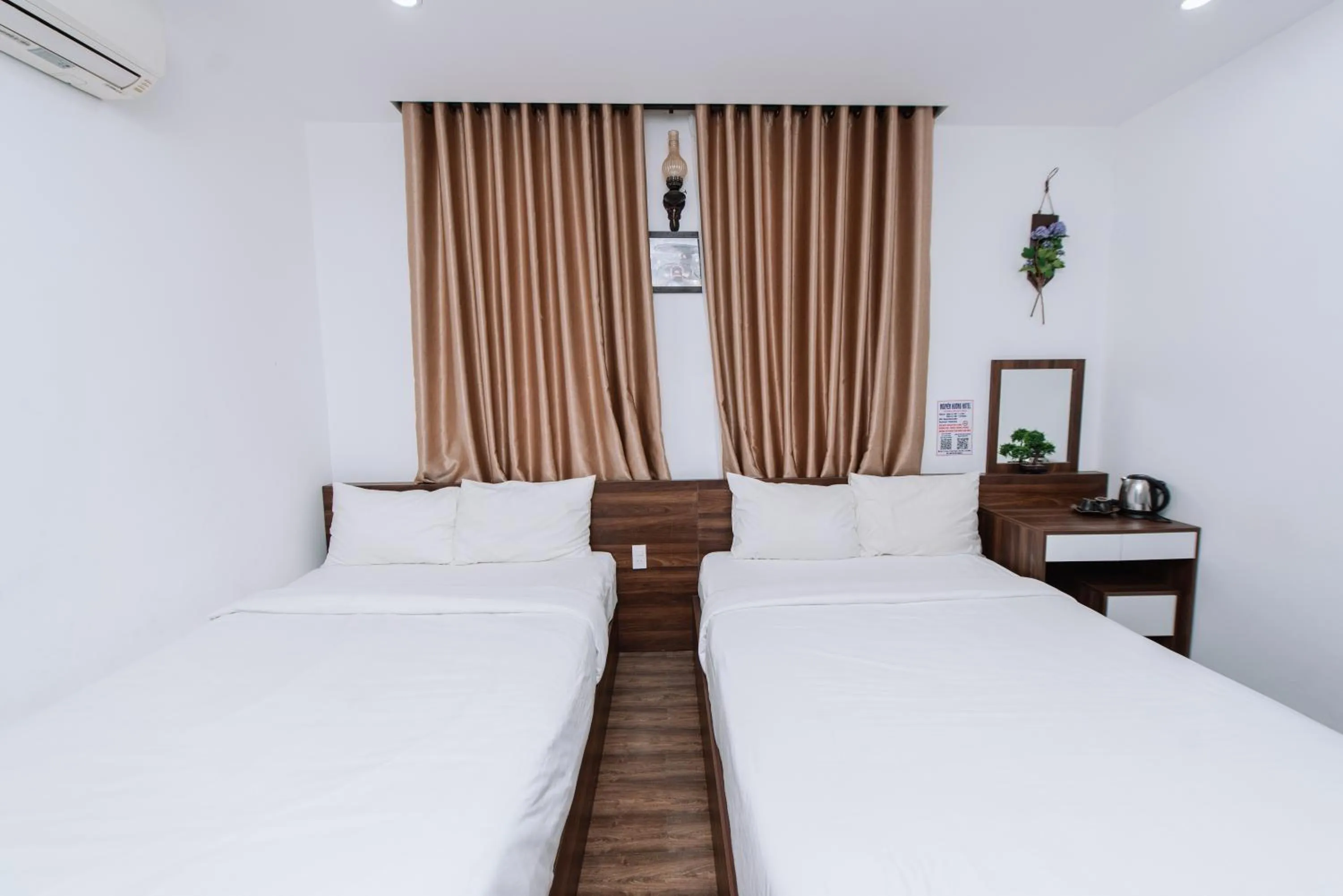 Bed in Nguyên Hương Hotel