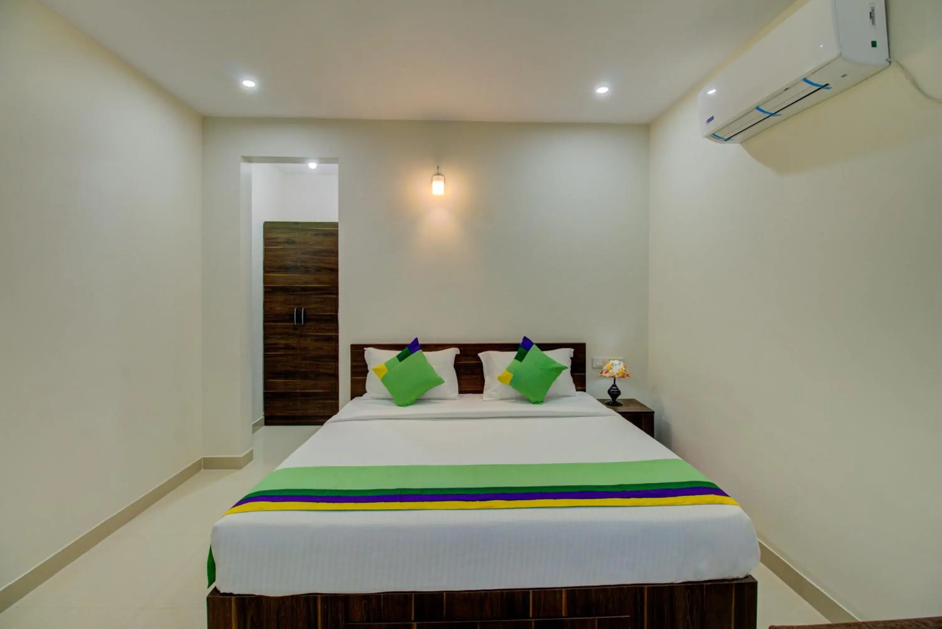 Bedroom in Treebo Fortune Stay Inn Bedroom in Treebo Fortune Stay Inn