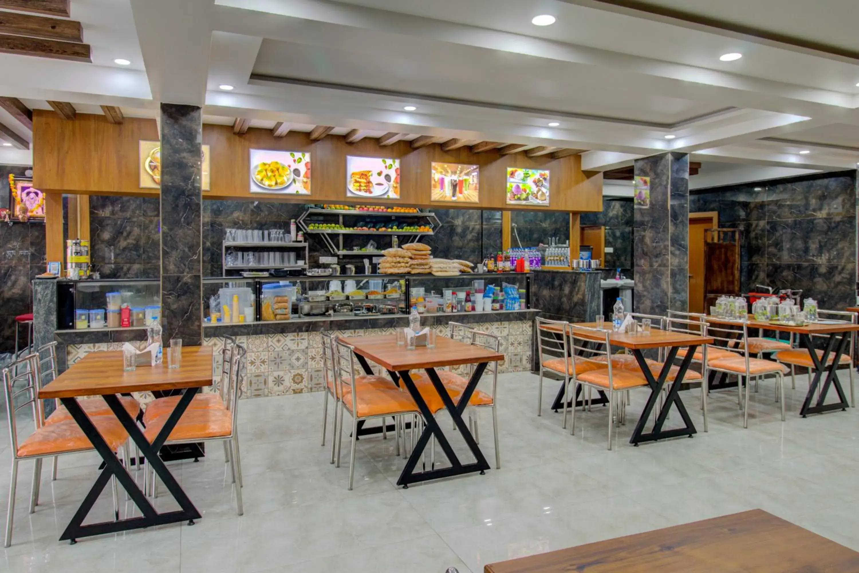 Restaurant/places to eat in Treebo Fortune Stay Inn Restaurant/places to eat in Treebo Fortune Stay Inn