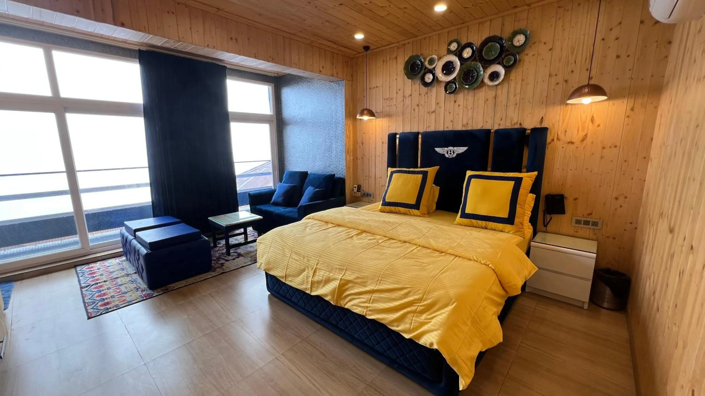 Bedroom, Bed in Clarence Cottage