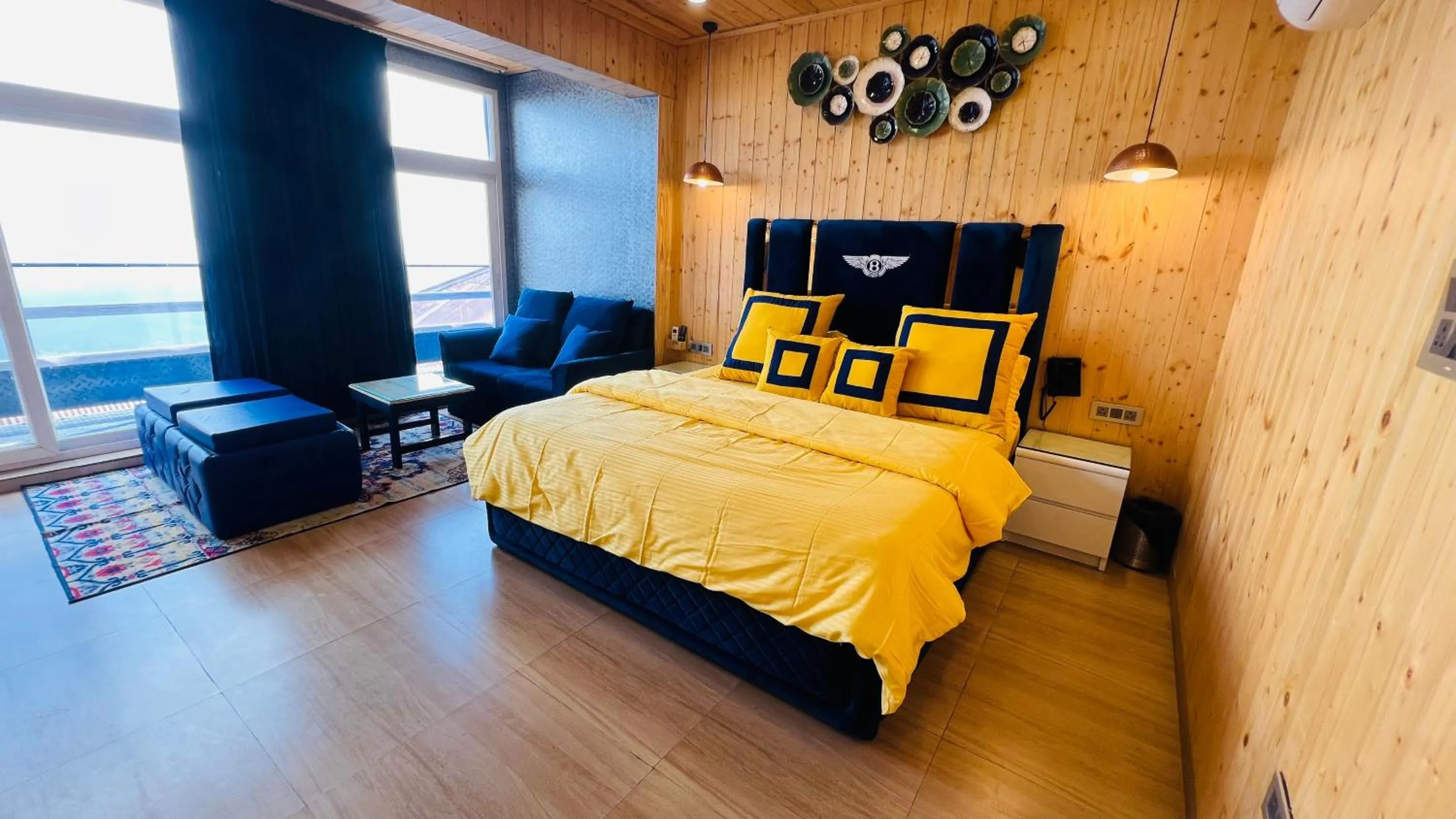 Bedroom, Bed in Clarence Cottage